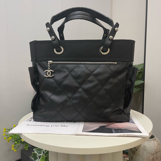 Chanel - Paris Biarritz Tote - Leather - Black - (medium)