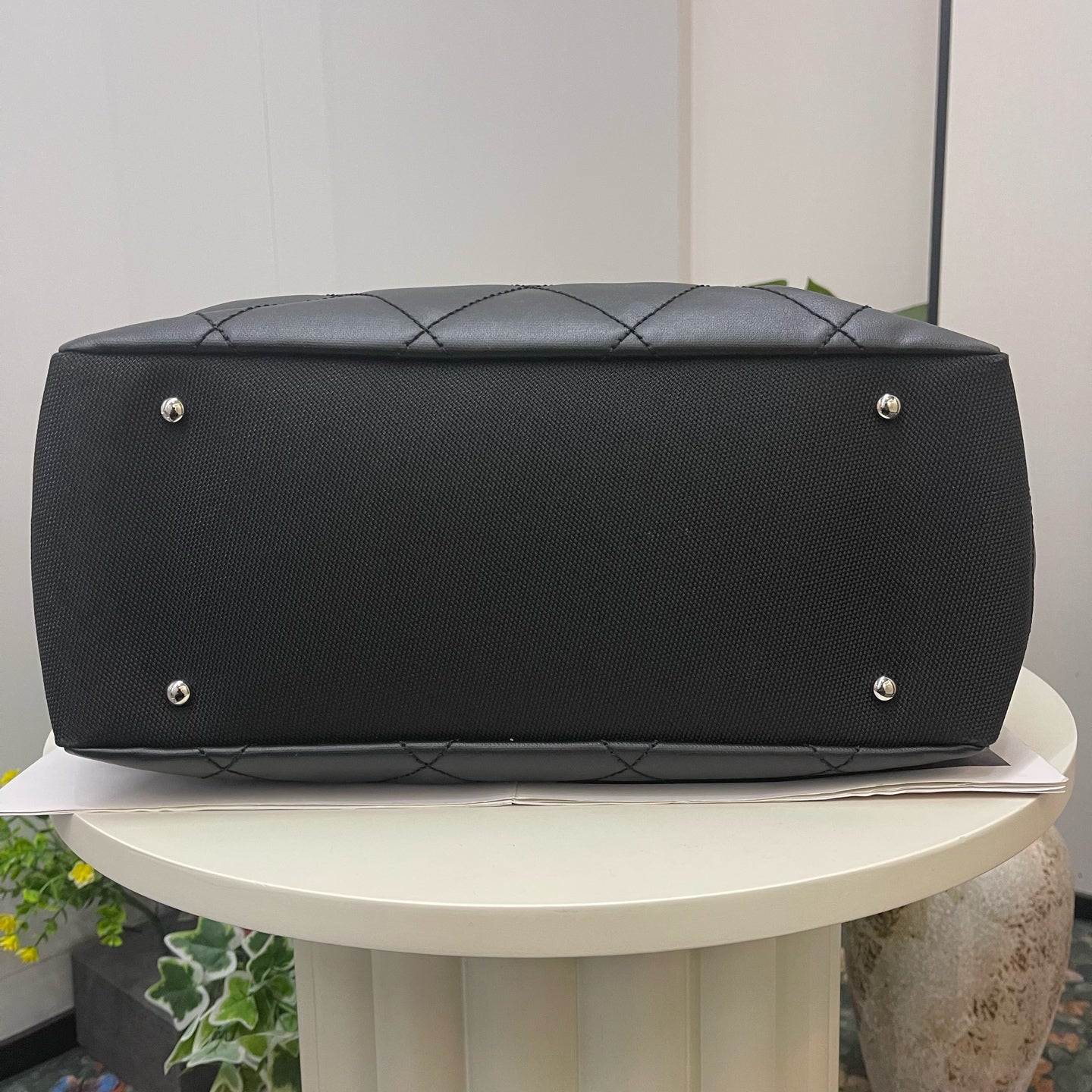 Chanel - Paris Biarritz Tote - Leather - Black - (medium)
