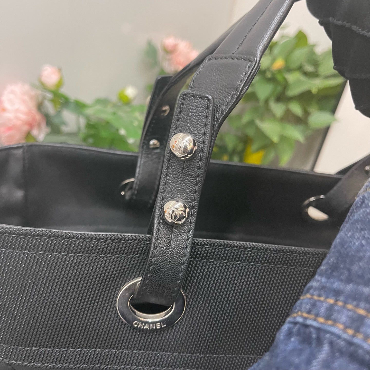 Chanel - Paris Biarritz Tote - Leather - Black - (medium)