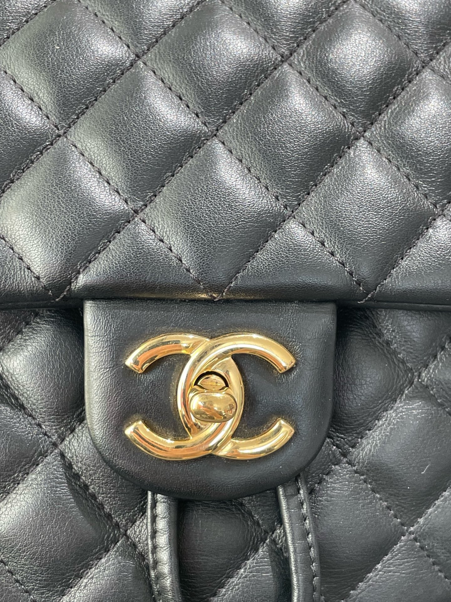 Chanel - Paris-Salzburg Backpack - Leather - Black - (Medium)