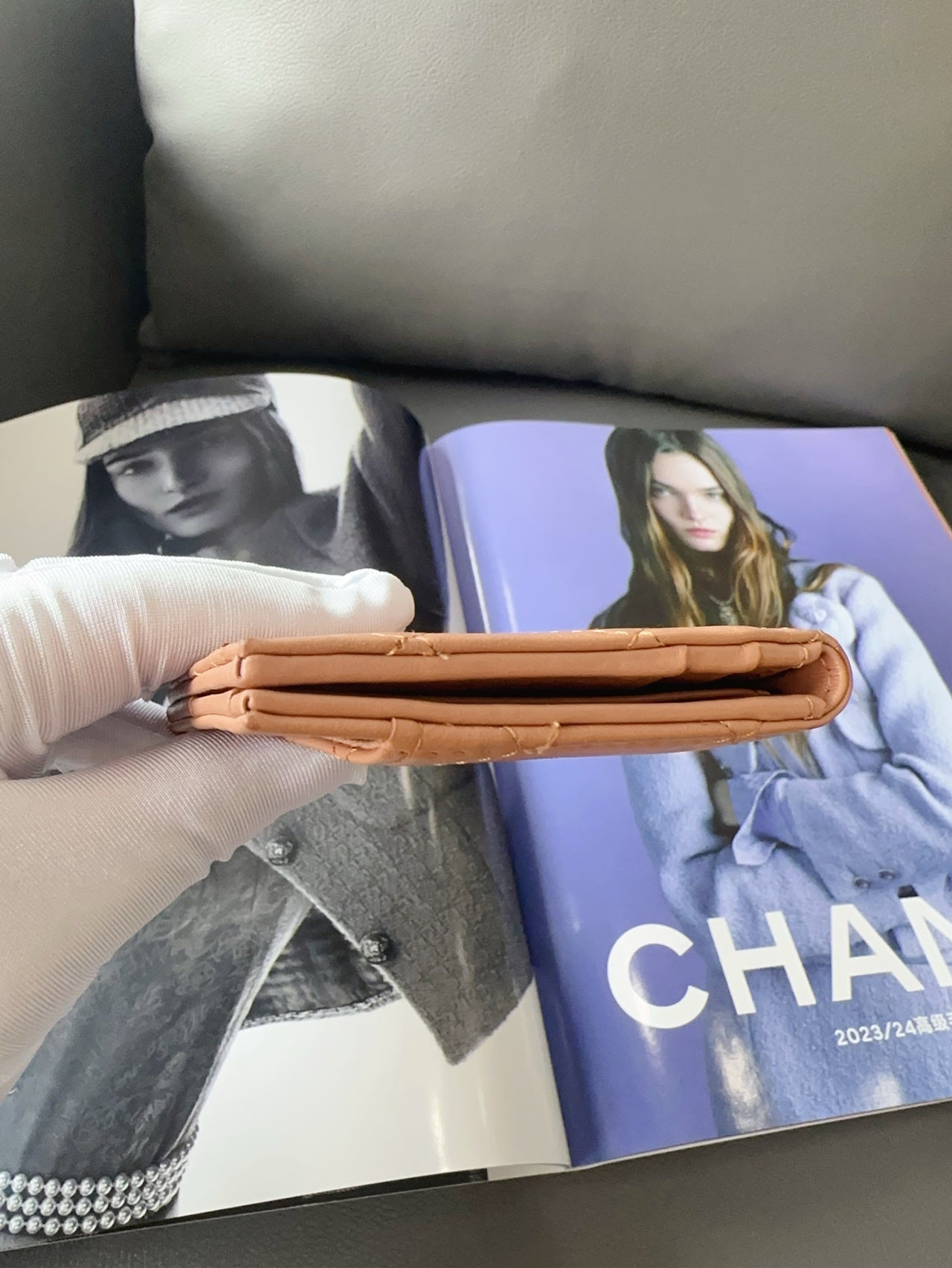 Chanel - Passport Holder / Card Case - Lambskin leather - Camel - (Small)