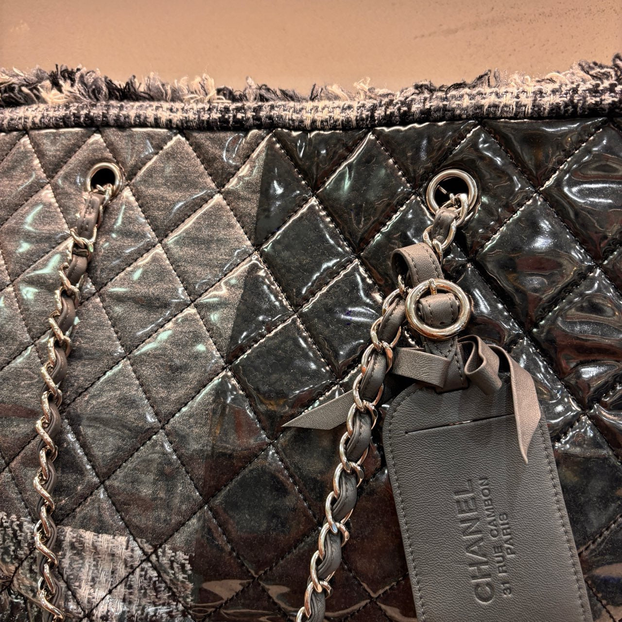 Chanel - Patchwork Cabas Tote - Patent leather - Black - (medium)