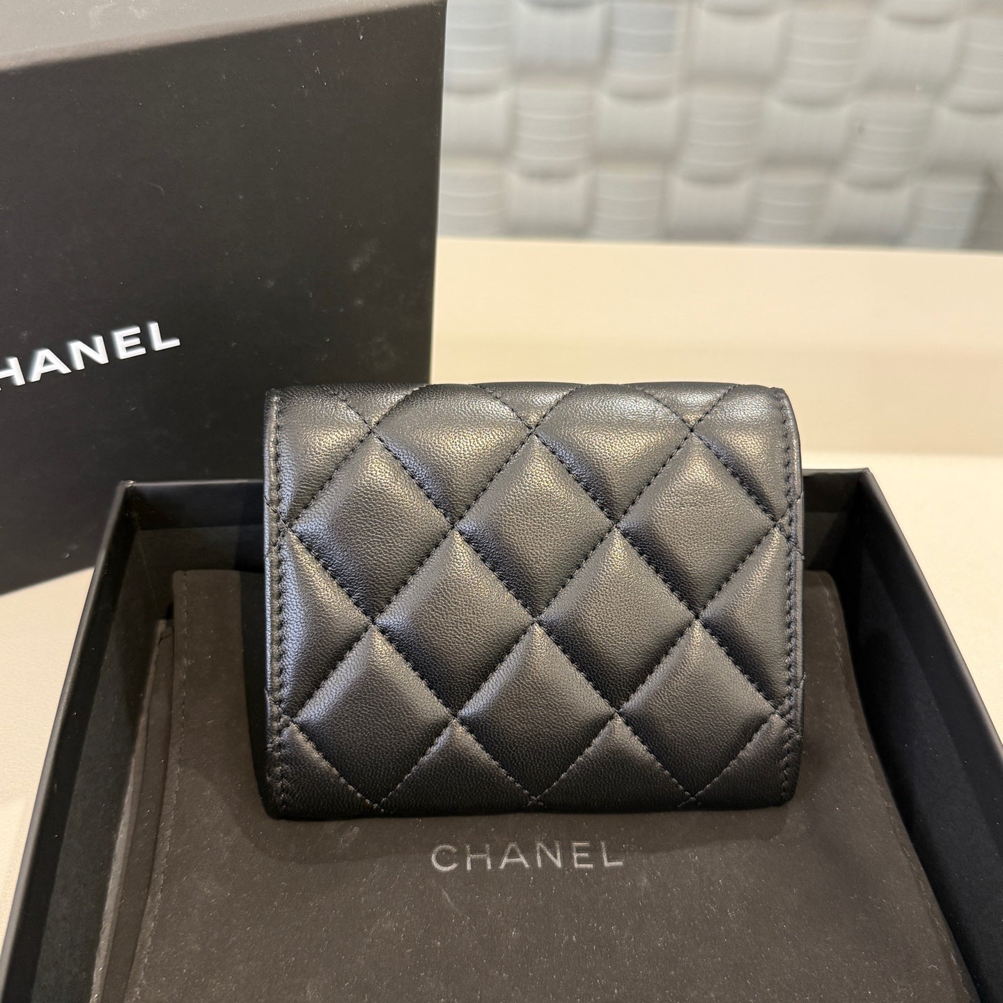 Chanel - Pearl CC Card Case - Lambskin leather - Black - (small)