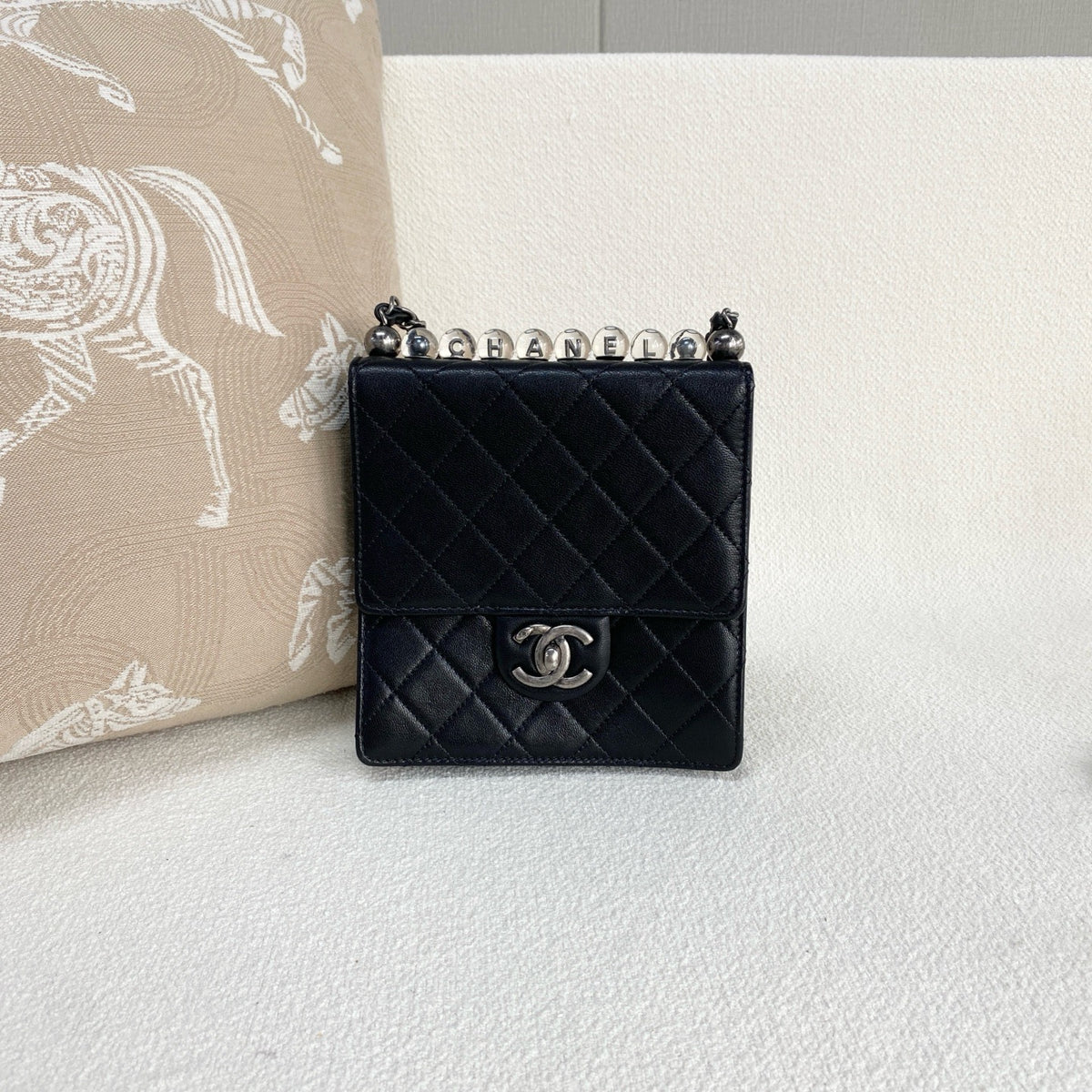 Chanel - Pearl Chain Handle Bag - Leather - Black - (mini)