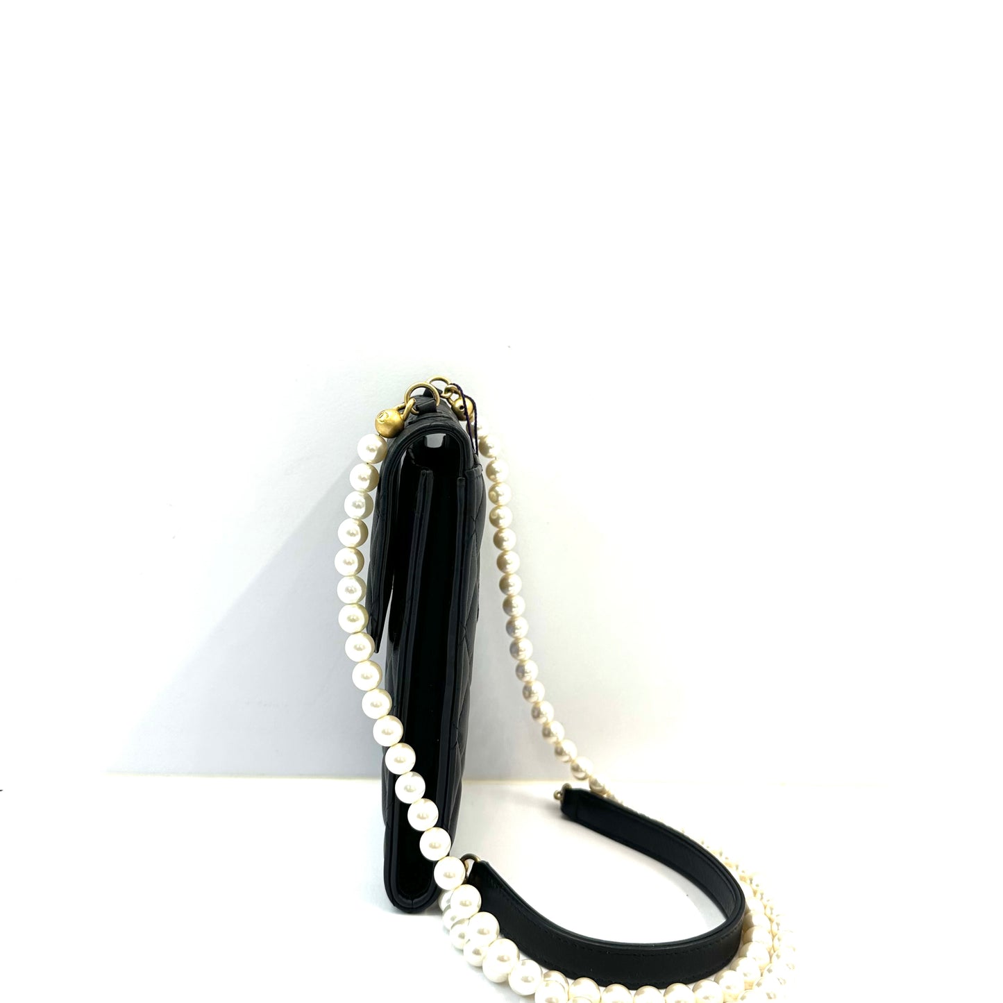 Chanel - Pearl Chain Phone Bag - Leather - Black