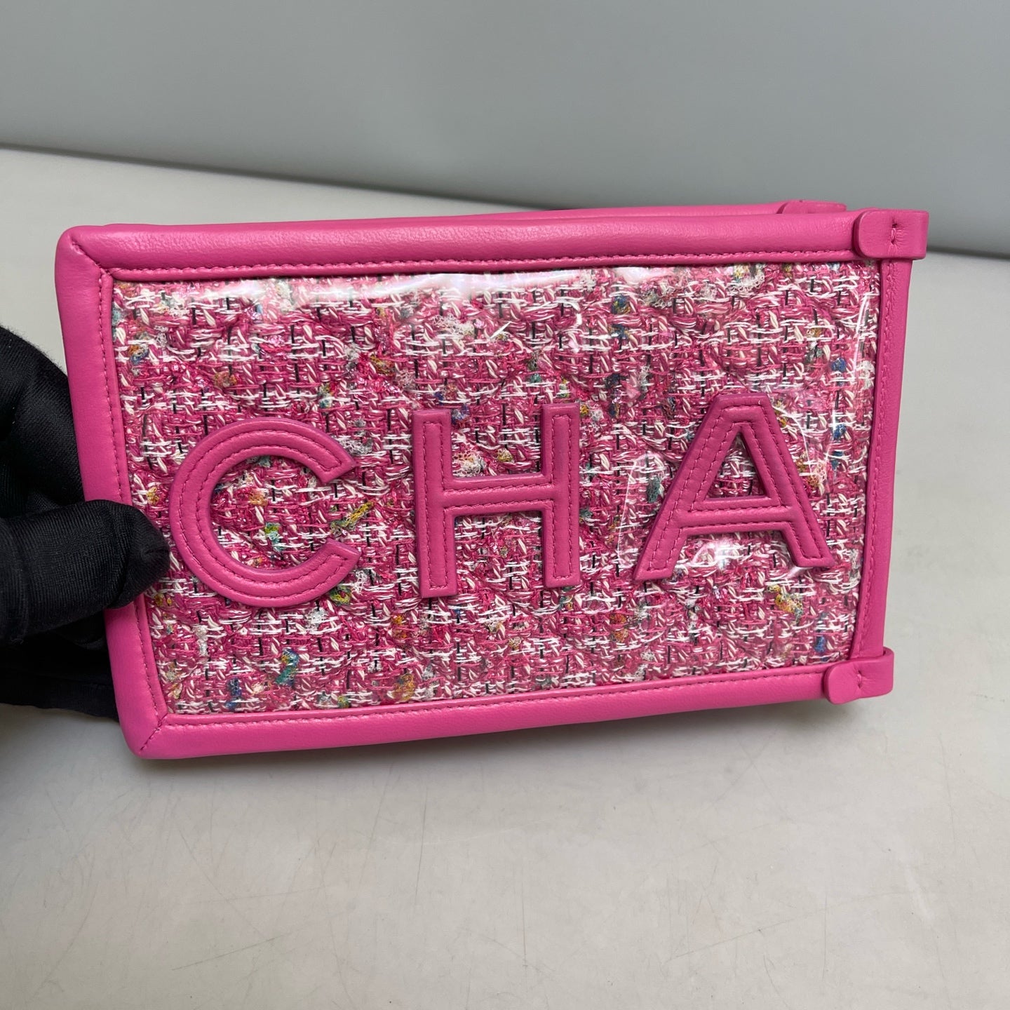 Chanel - Phone case with chain - Cloth - Pink - (mini)