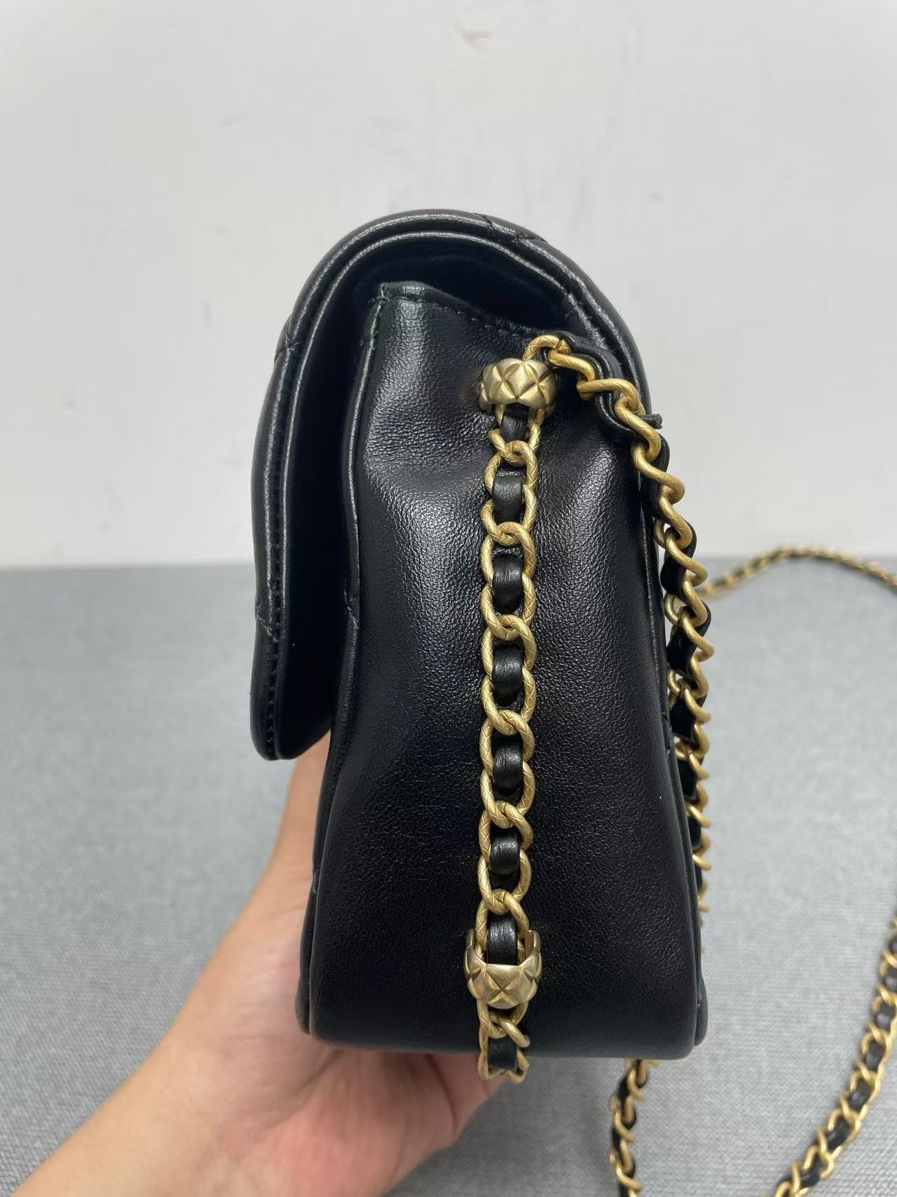 Chanel - Piping Chain Square Flap 23B - Lambskin leather - Black - (mini)