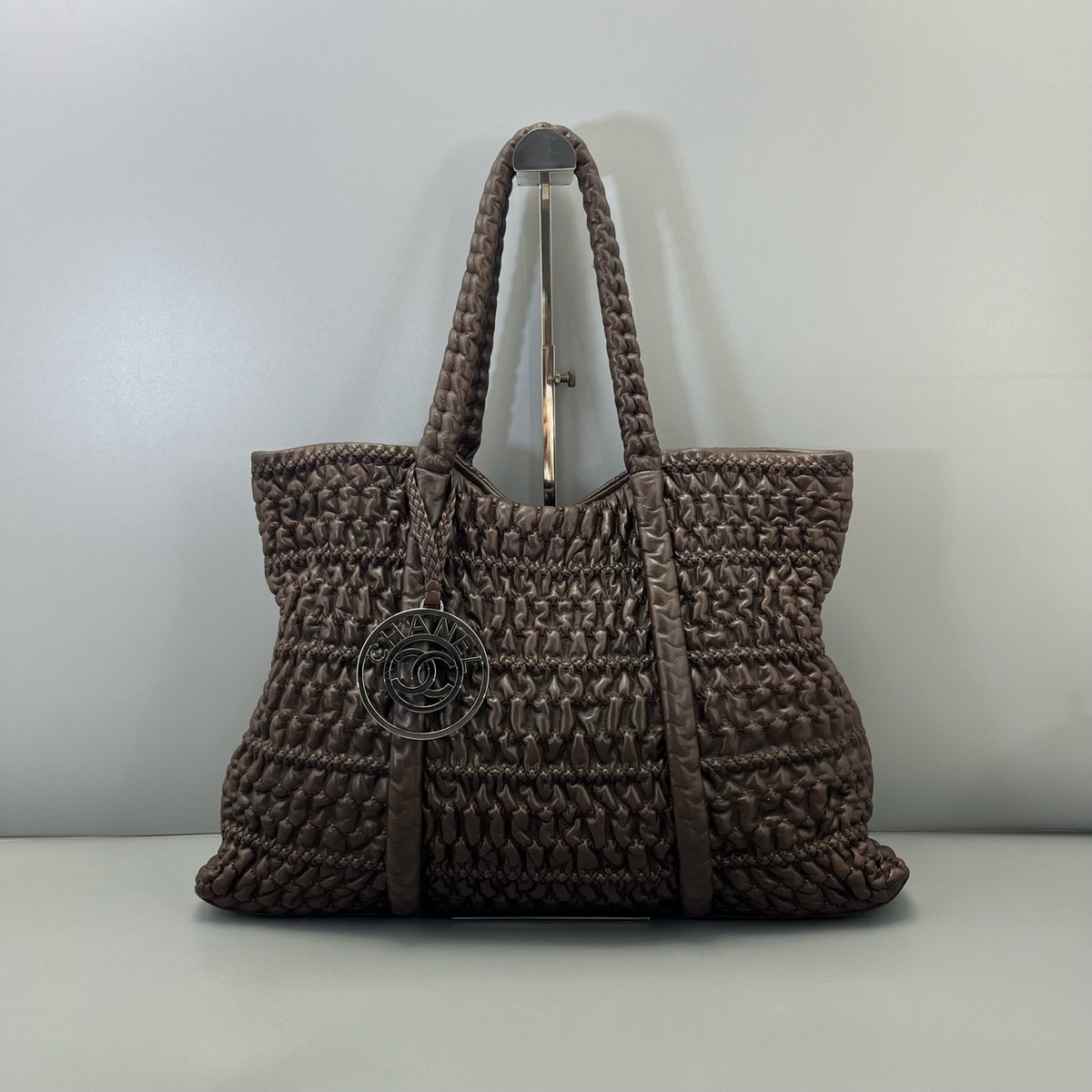 Chanel - Pleated Tote - Leather - Brown - (large)