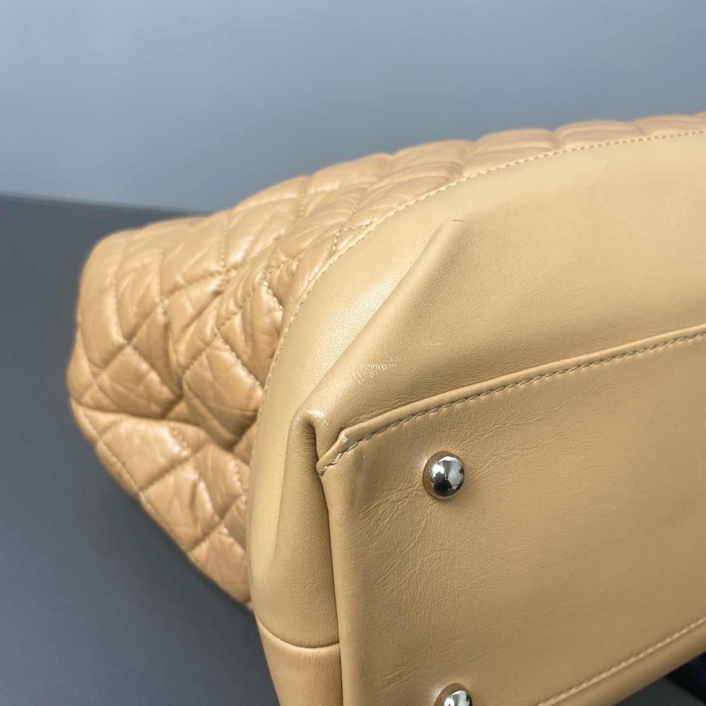 Chanel - Portobello - Leather - Camel - (medium)