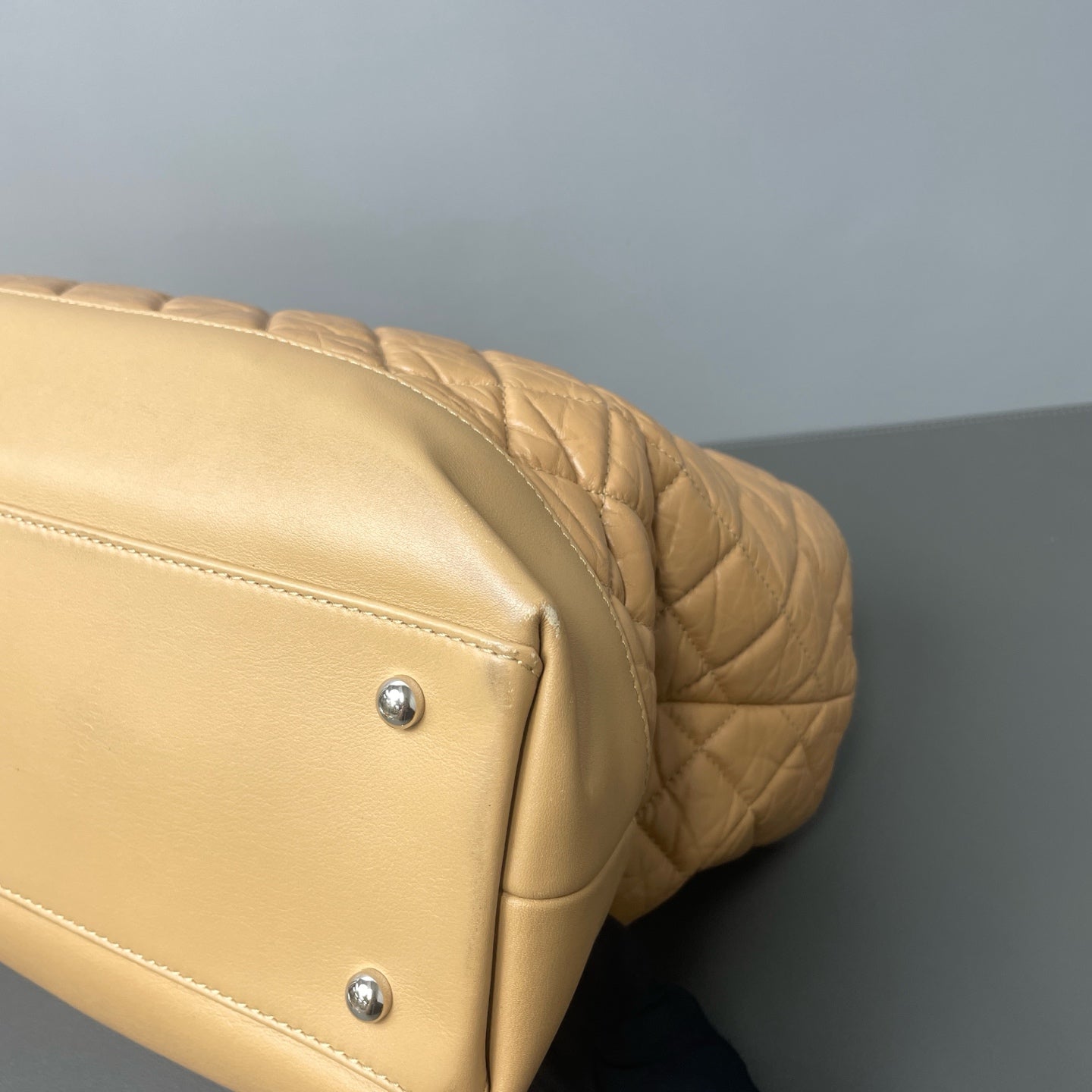Chanel - Portobello - Leather - Camel - (medium)