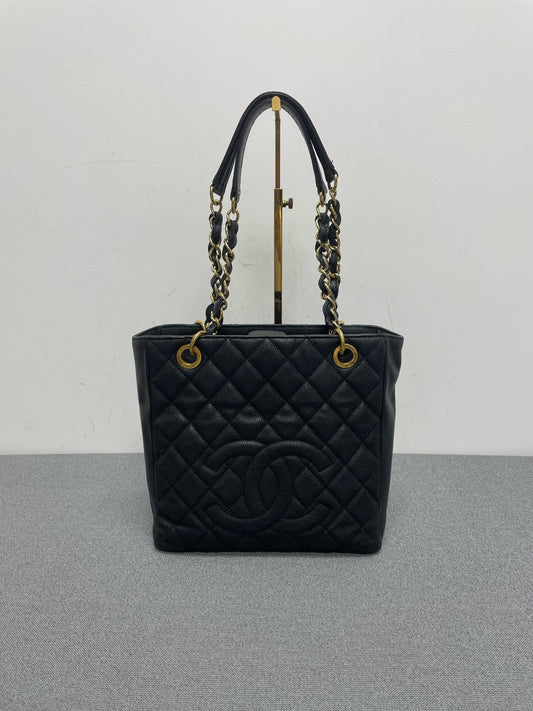 Chanel - PST - Leather - Black - (medium)
