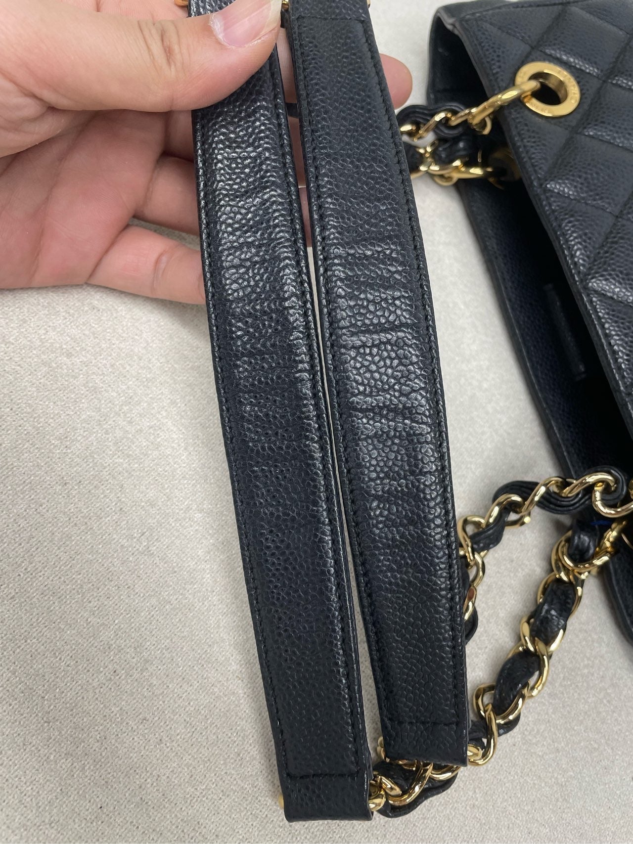 Chanel - PST - Leather - Black - (medium)