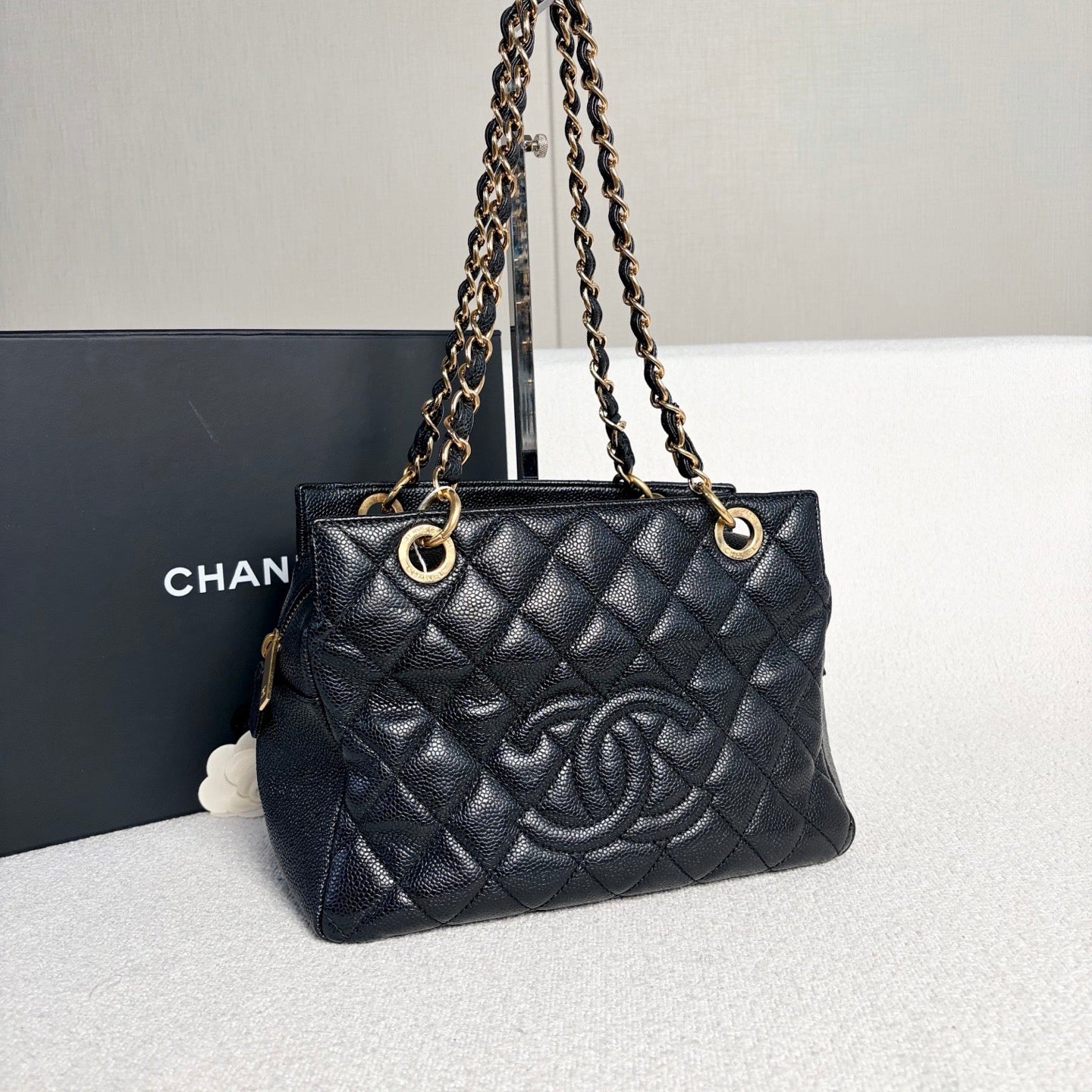 Chanel - PTT Shopping Bag - Caviar leather - Black - (medium)
