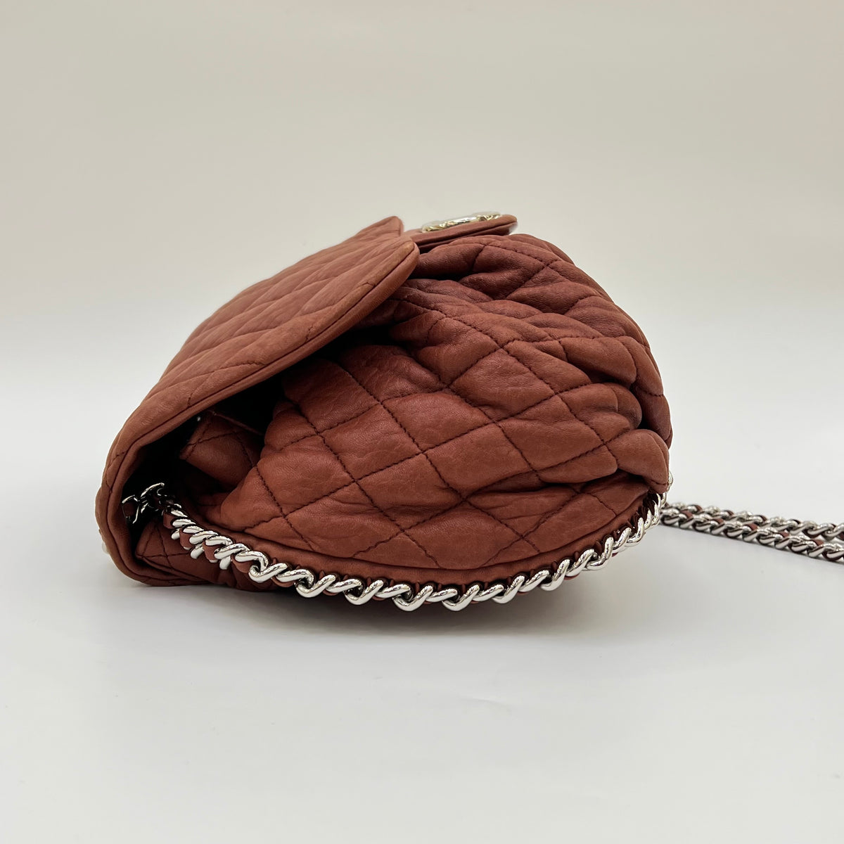 Chanel - Pumpkin Bag Large - Leather - Burgundy - (large)