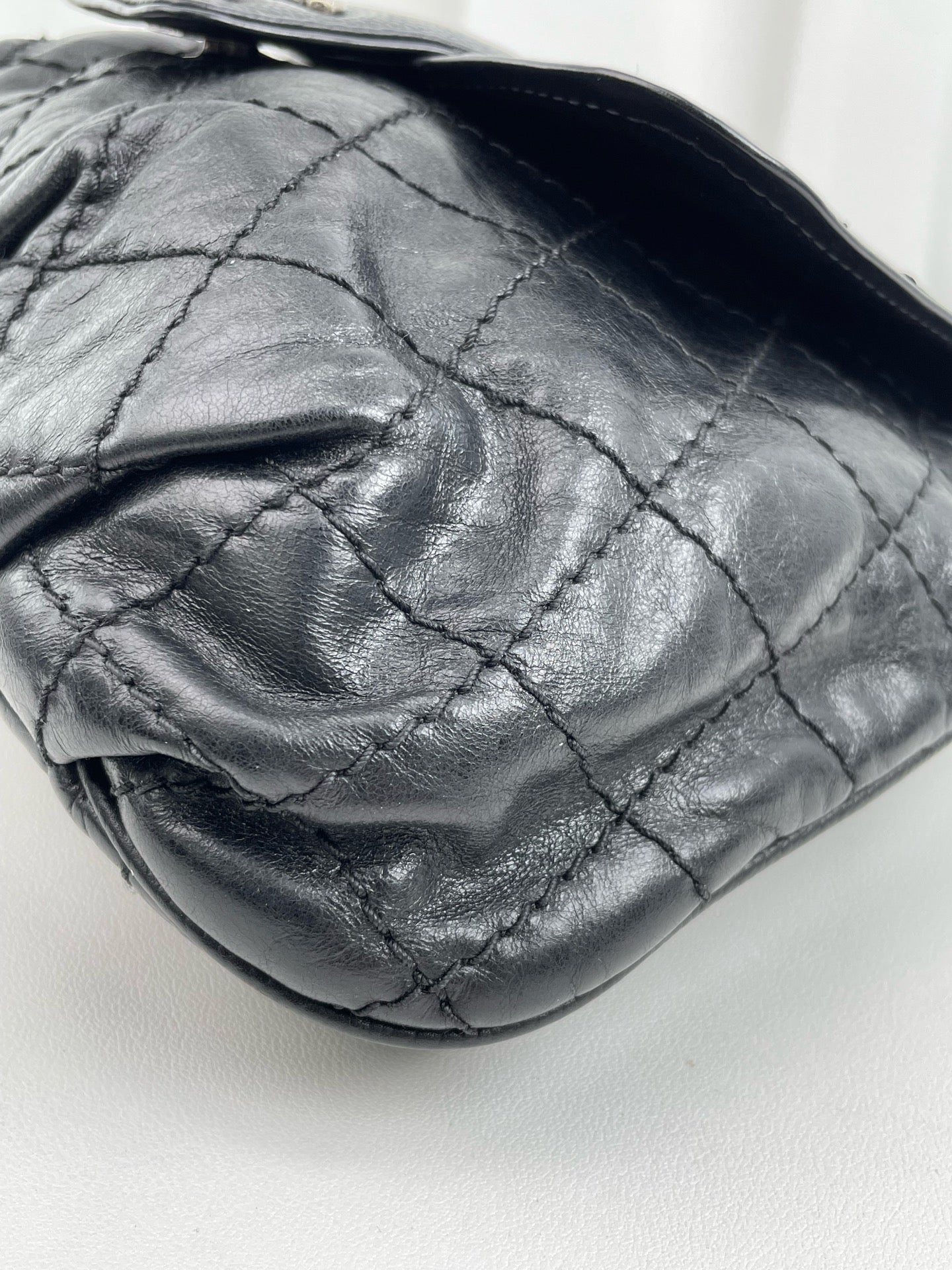 Chanel - Pumpkin Flap Bag - Leather - Black - (medium)
