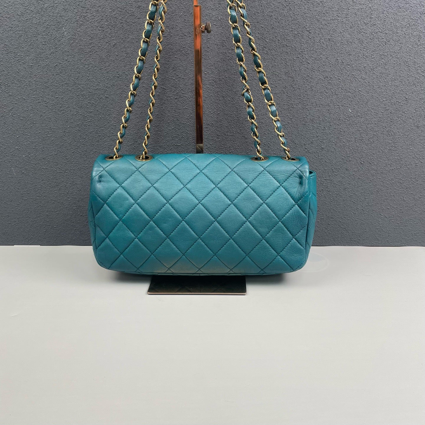 Chanel - Quilted Baguette Flap Bag - Lambskin leather - Teal with Gold-Tone Hardware - (Small)