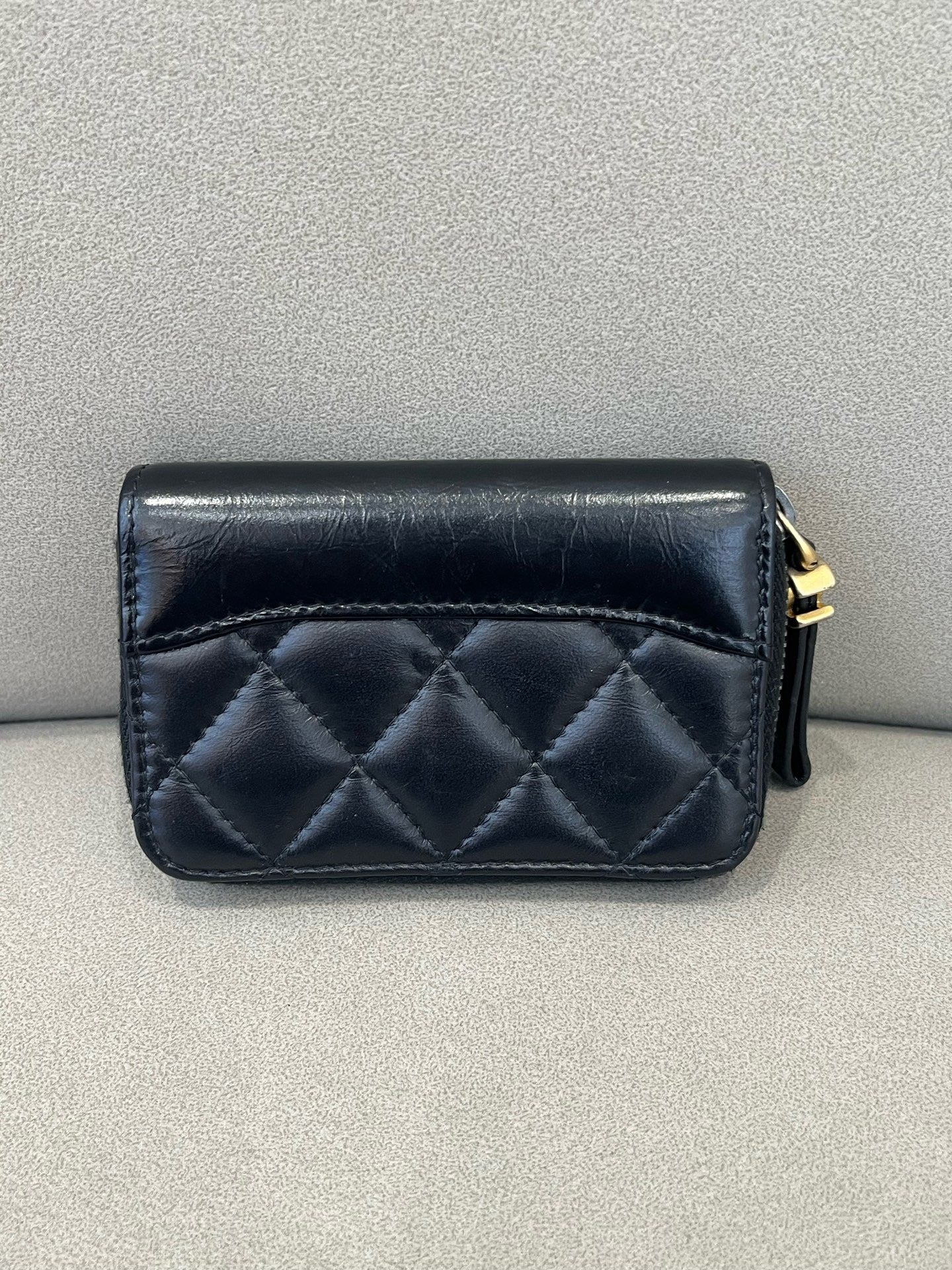 Chanel - Quilted Card Holder - Leather - Black - (small)