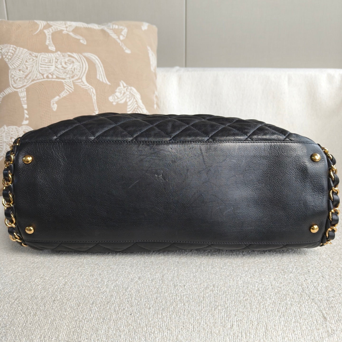 Chanel - Quilted Chain Shopper Tote CF9331 - Leather - Black - (large)
