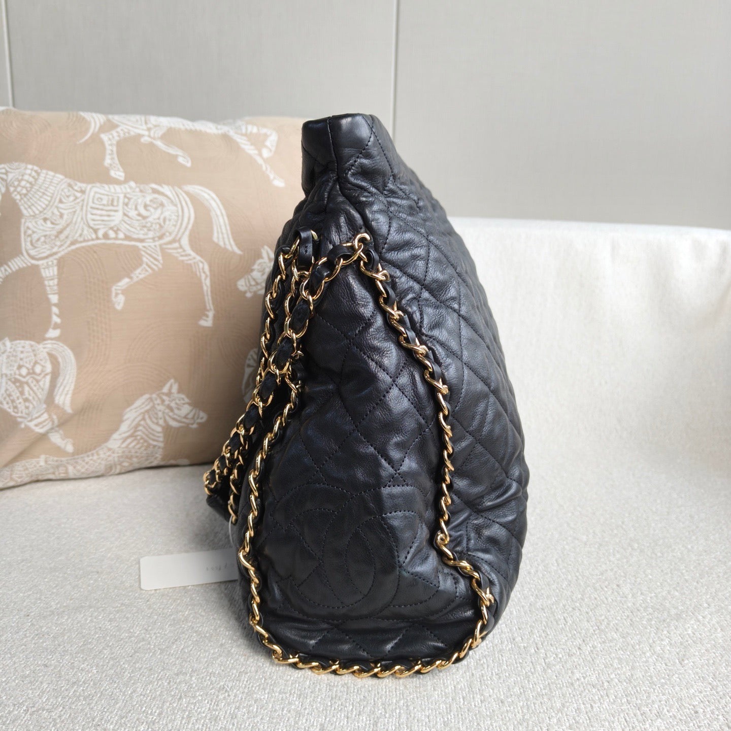Chanel - Quilted Chain Shopper Tote CF9331 - Leather - Black - (large)