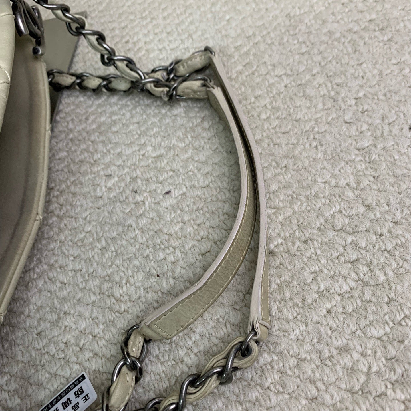 Chanel - Quilted Chain Shoulder Bag - Leather - Grey - (medium)