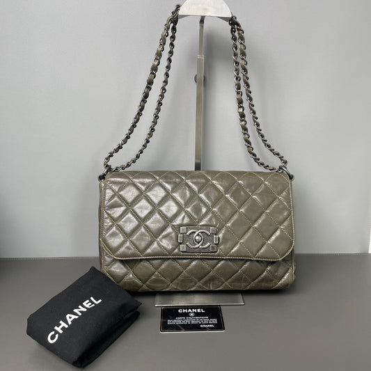 Chanel Quilted Flap Bag Leather Khaki - view 1