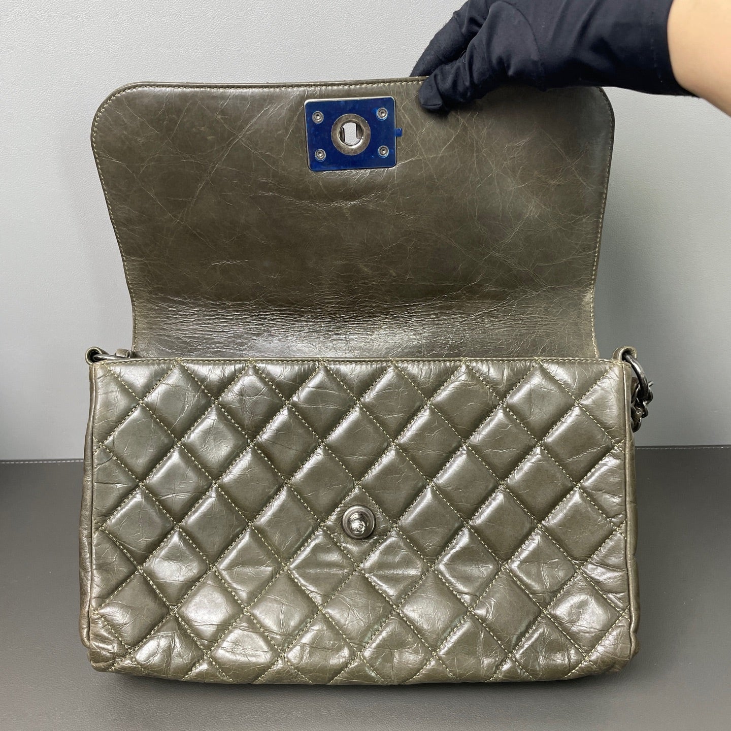 Chanel Quilted Flap Bag Leather Khaki - view 6