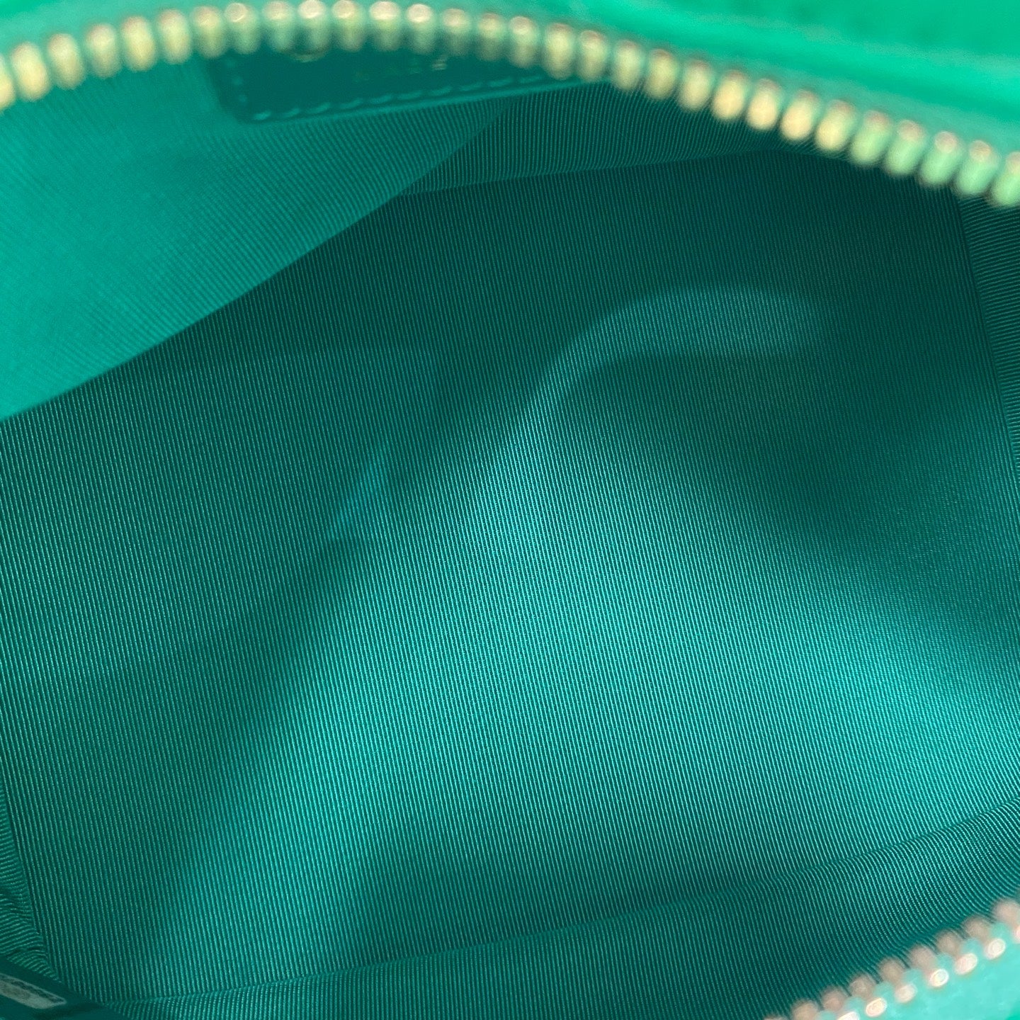 Chanel - Quilted Hobo Bucket Bag - Lambskin leather - Green - (Mini)