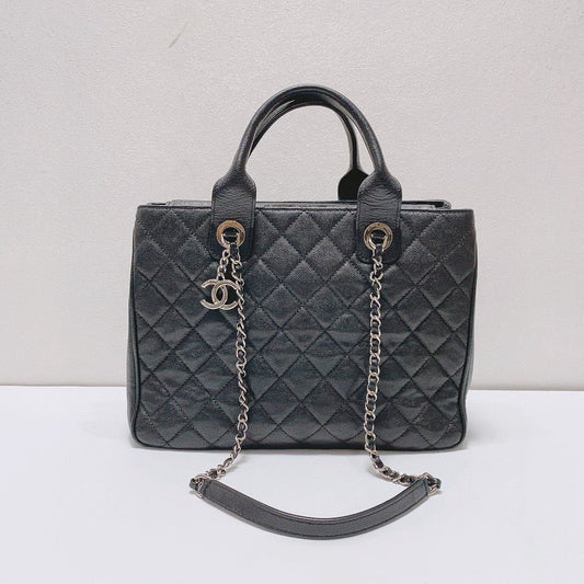 Chanel - Quilted Shopping Tote - Grained calfskin leather - Black with Silver-Tone Hardware - (medium)