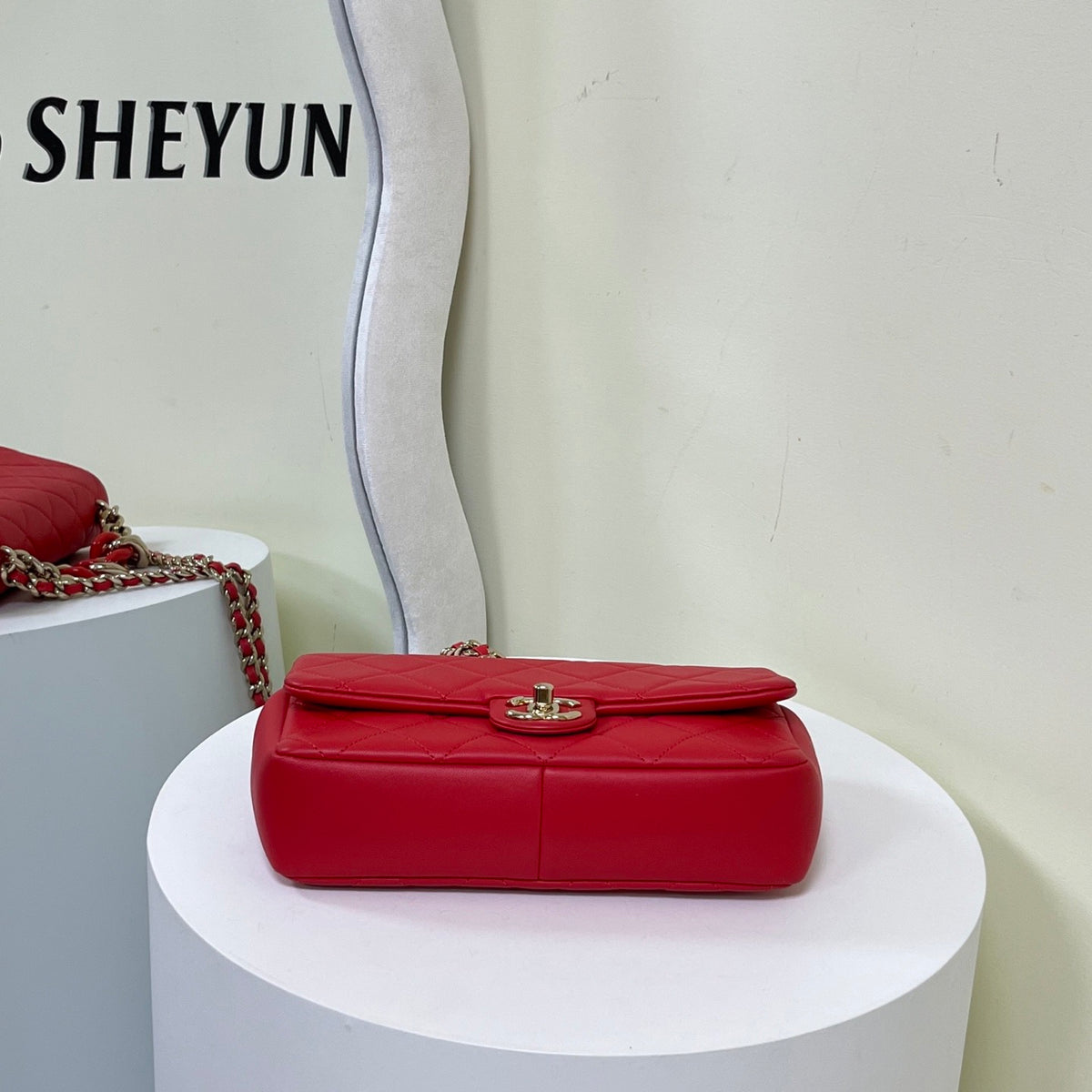 Chanel - Resort Collection Classic Flap - Leather - Red - (small)