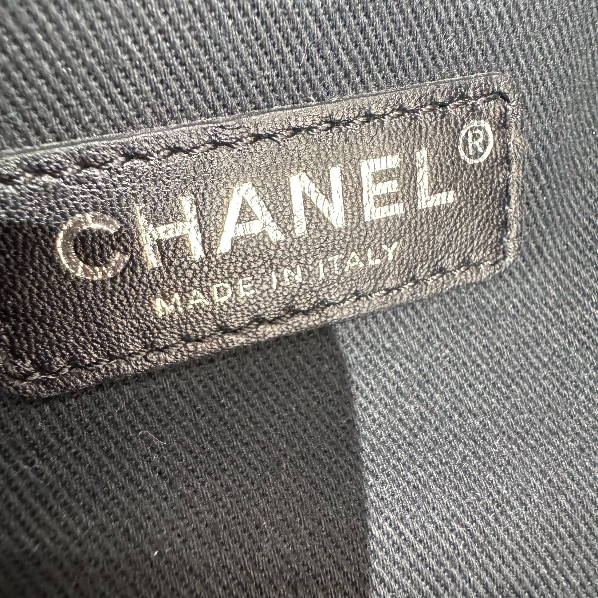 Chanel Round Bag Wool Black - view 11