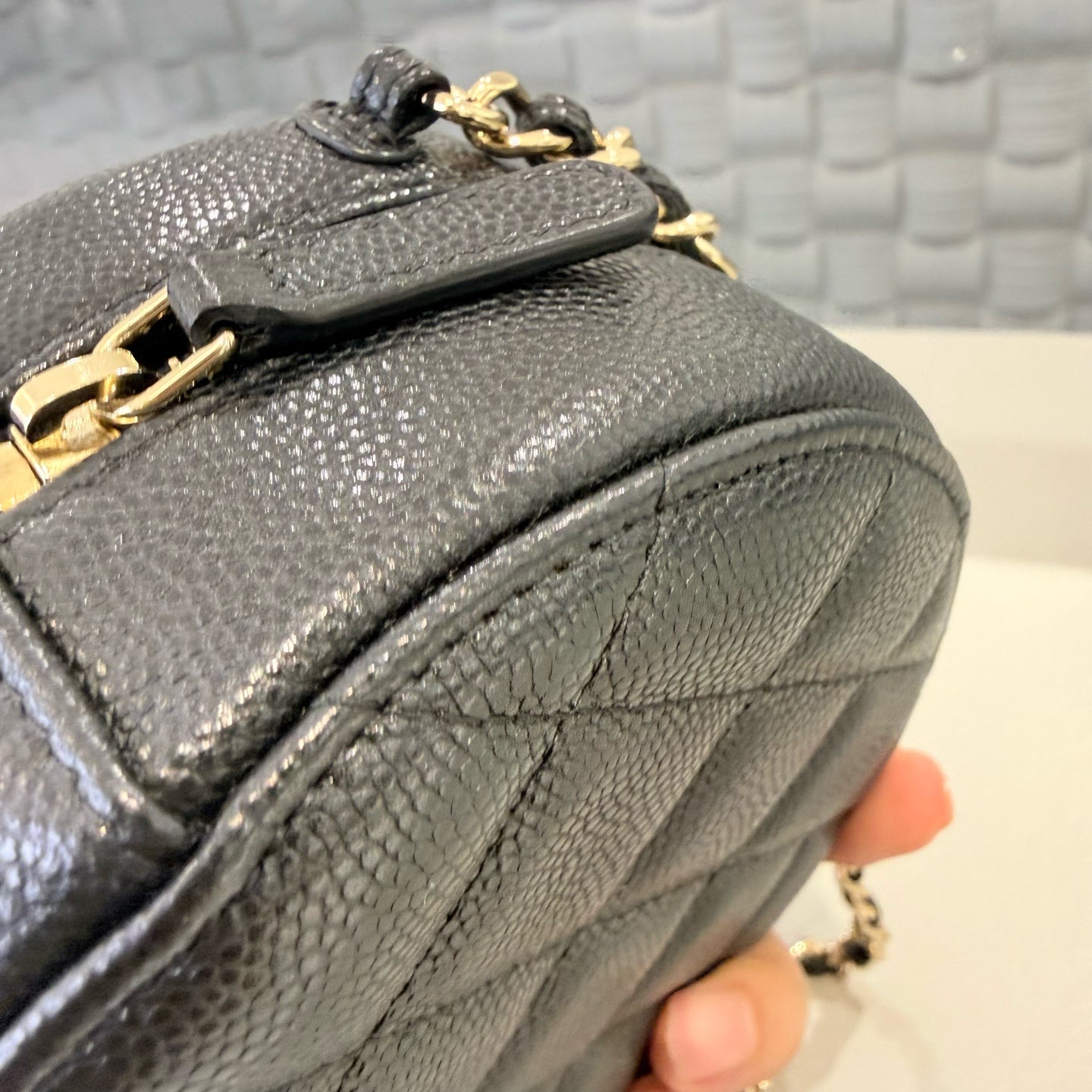 Chanel - Round Clutch with Chain - Caviar leather - Black with Gold-Tone Hardware - (Mini)