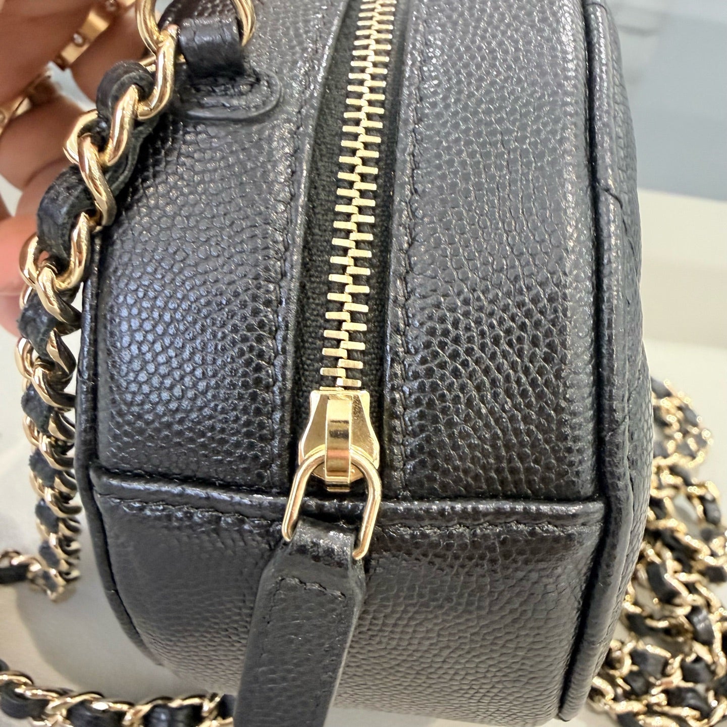 Chanel - Round Clutch with Chain - Caviar leather - Black with Gold-Tone Hardware - (Mini)