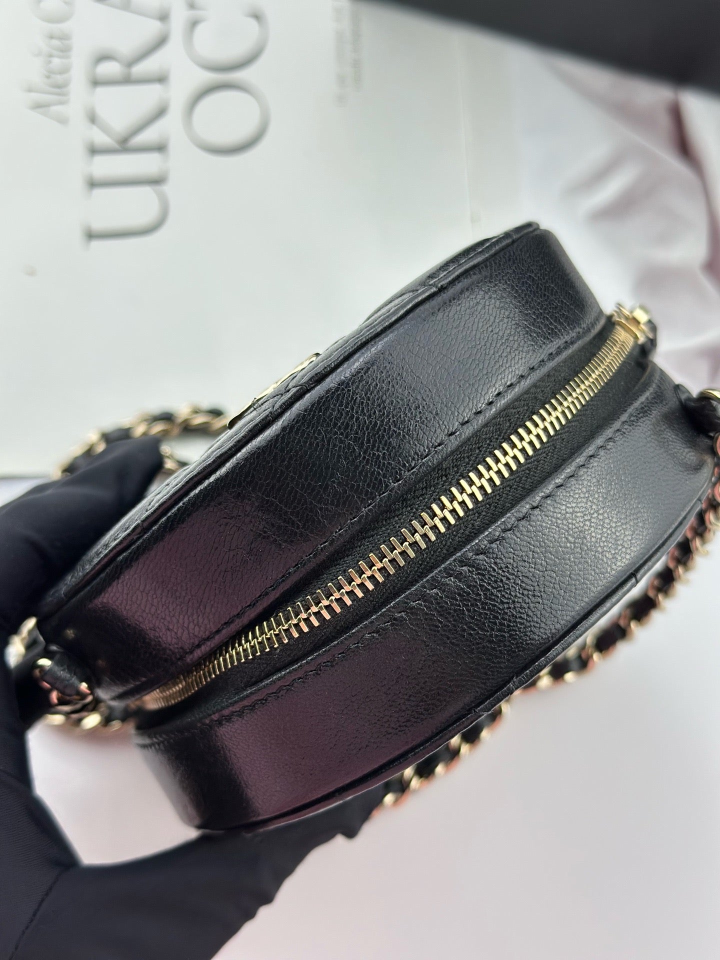 Chanel - Round Vanity Case Mini - Leather - Black - (mini)