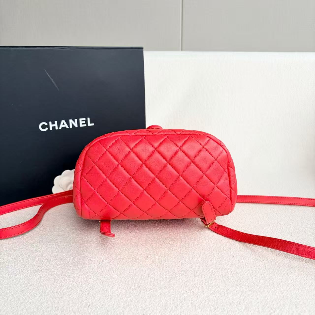 Chanel - Salzburg Backpack - Lambskin leather - Red - (medium)