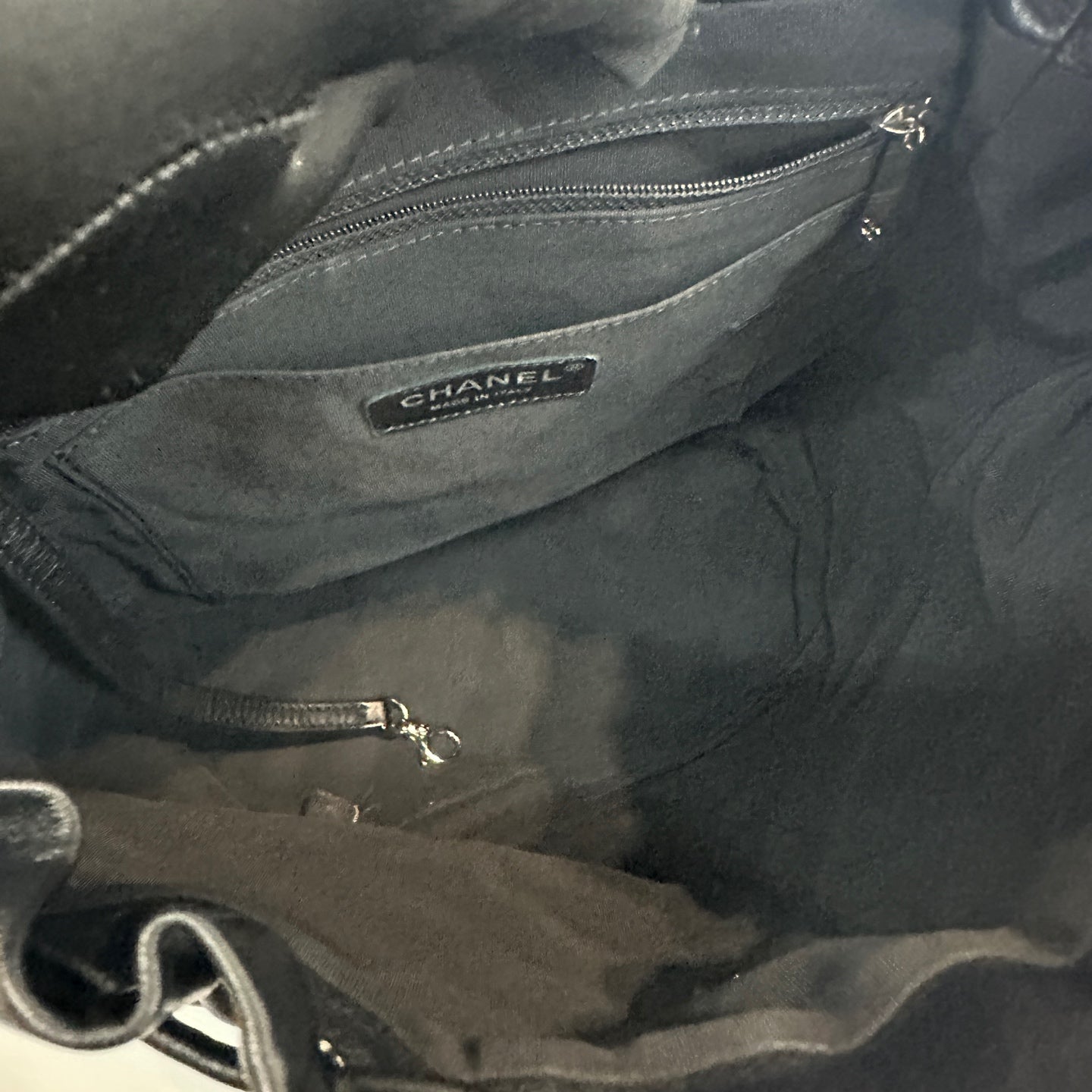 Chanel - Salzburg Backpack - Leather - Black - (medium)