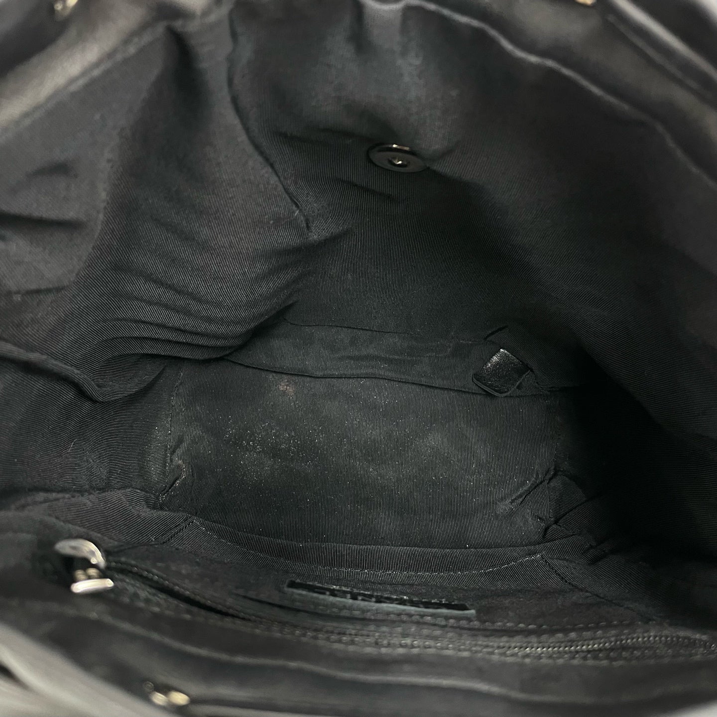 Chanel - Salzburg Chevron Backpack - Lambskin leather - Black - (medium)