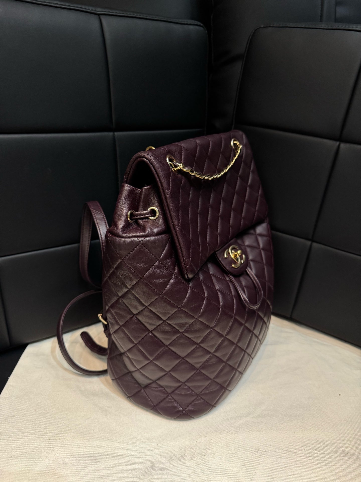 Chanel - Salzburg - Leather - Purple - (medium)