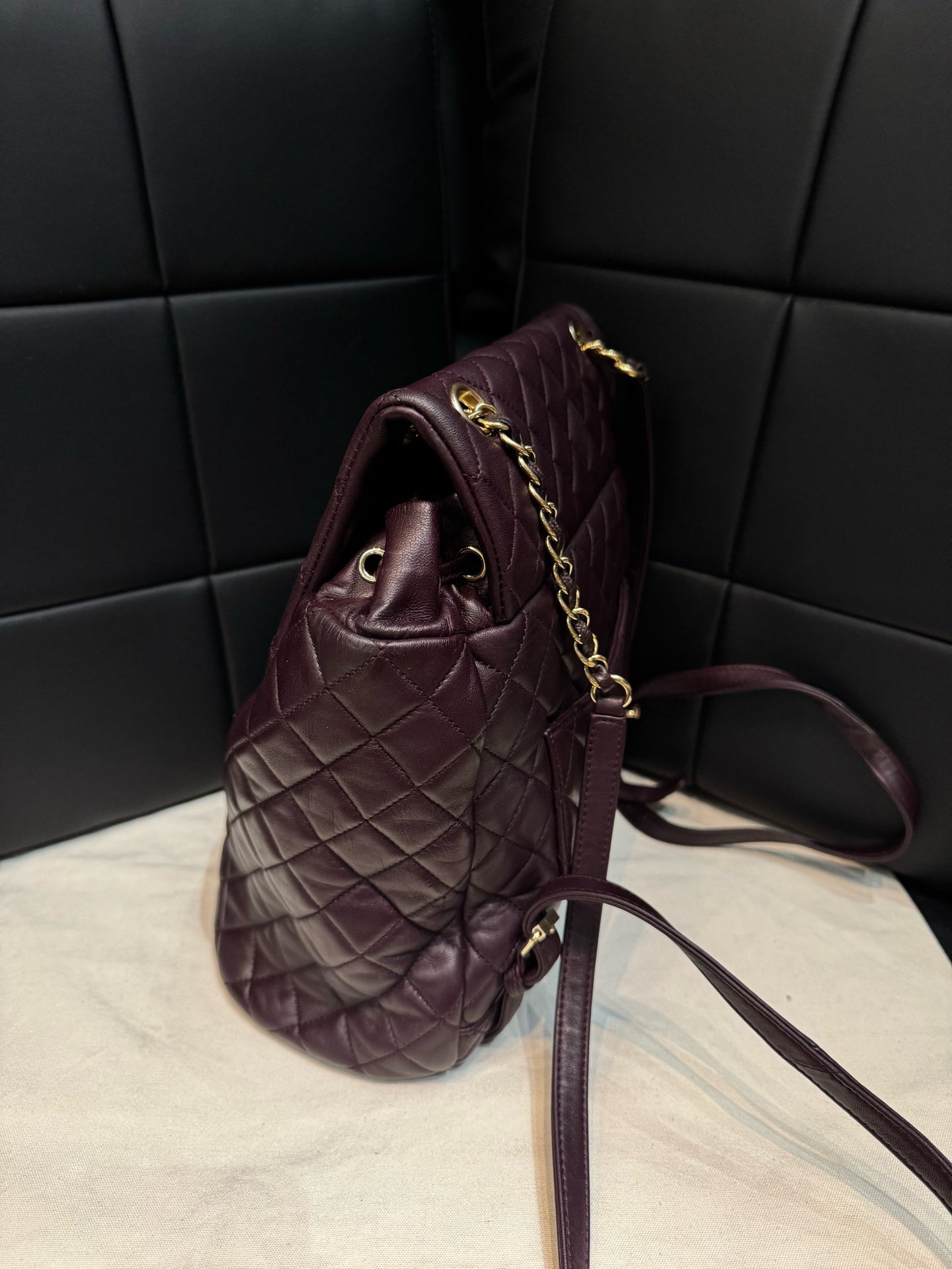 Chanel - Salzburg - Leather - Purple - (medium)