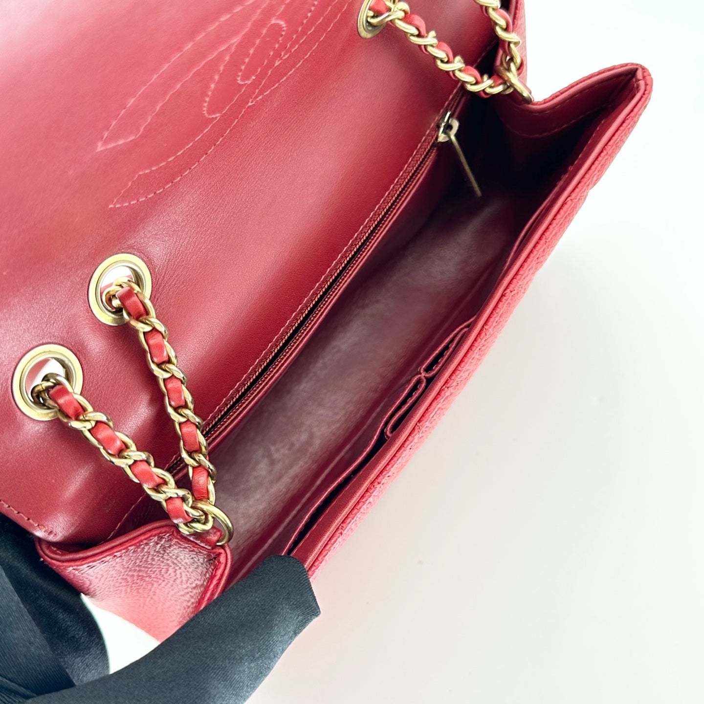 Chanel - Seasonal Flap Bag - Leather - Red - (small)