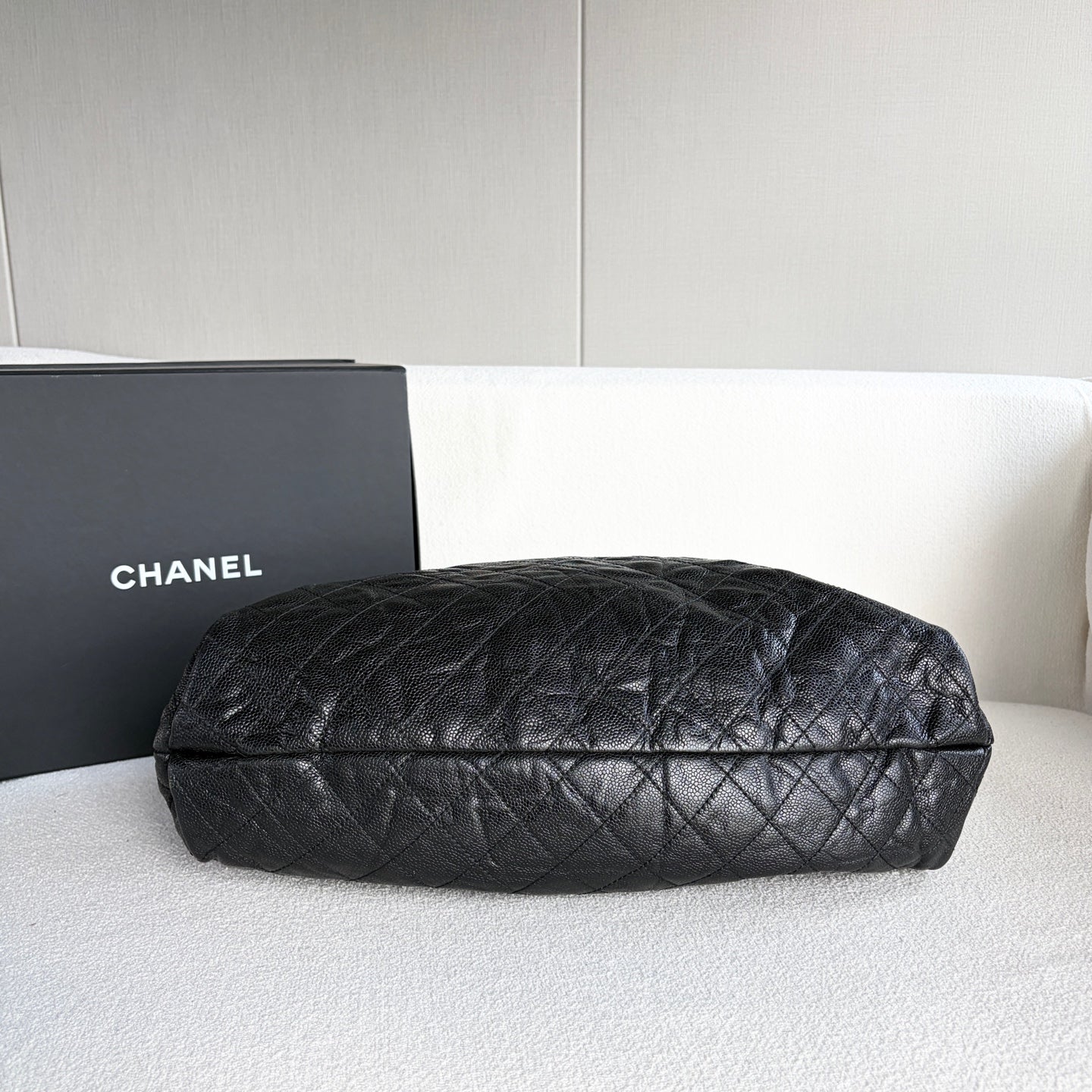 Chanel - Shopping Bag - Leather - Black - (large)