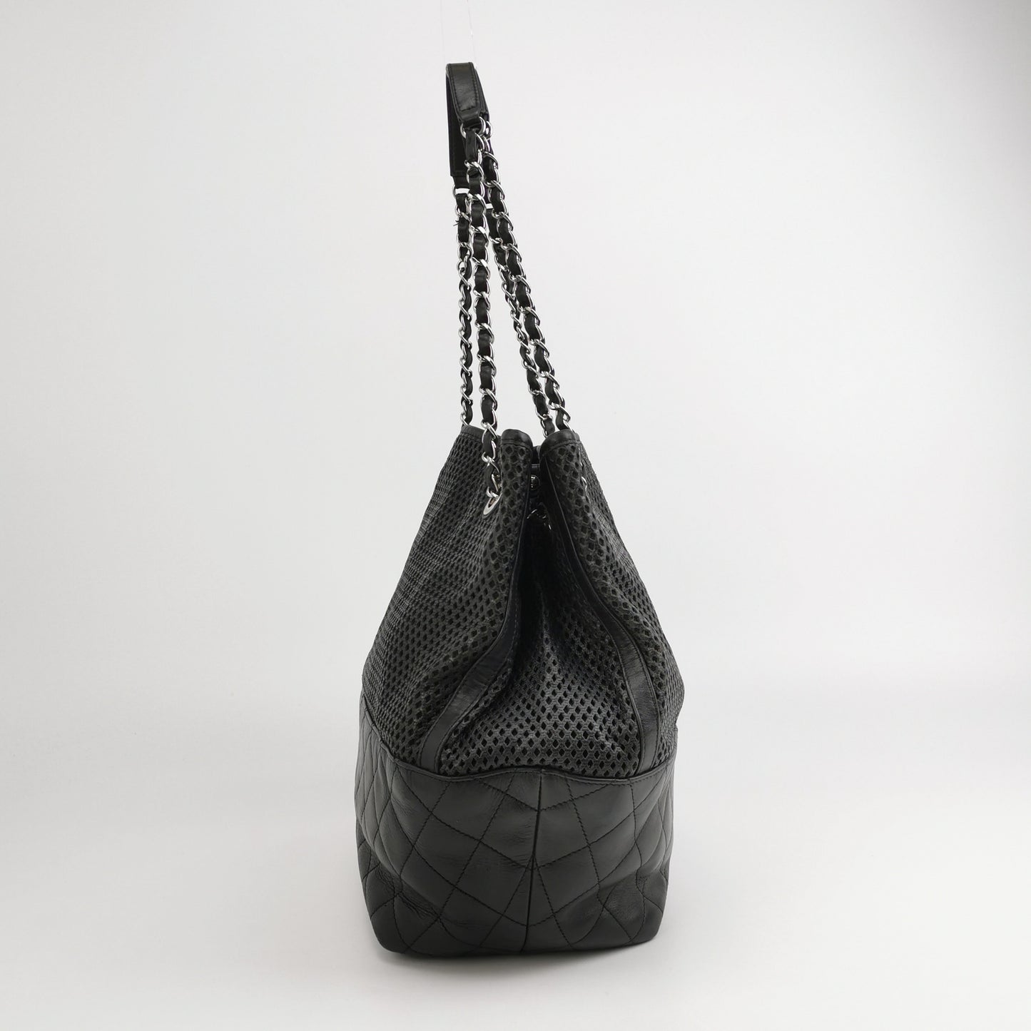 Chanel - Shopping Bag - Leather - Black - (Other)