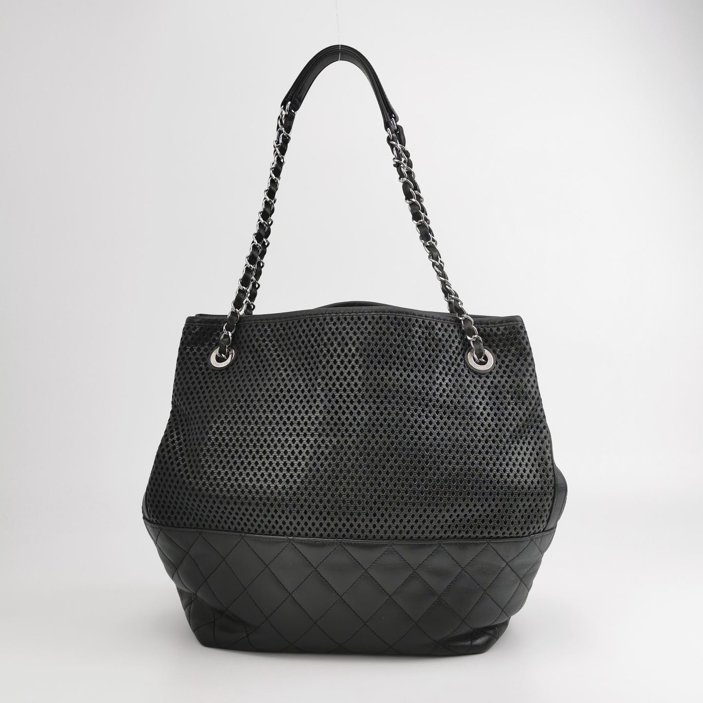 Chanel - Shopping Bag - Leather - Black - (Other)
