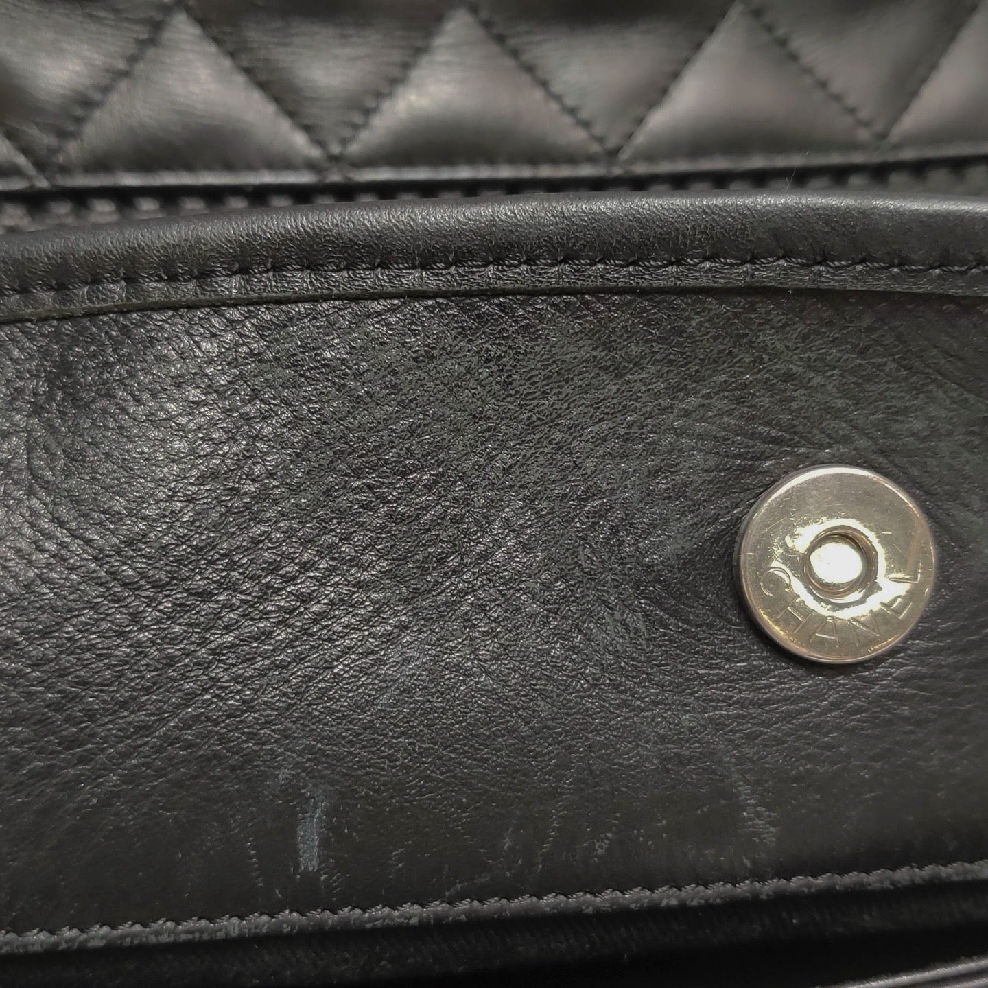 Chanel - Shopping Bag - Leather - Black - (Other)
