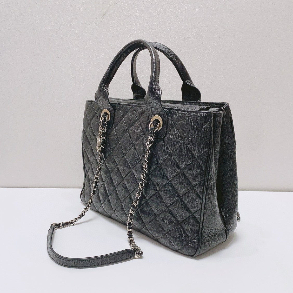 Chanel - Shopping Tote - Leather - Black - (large)