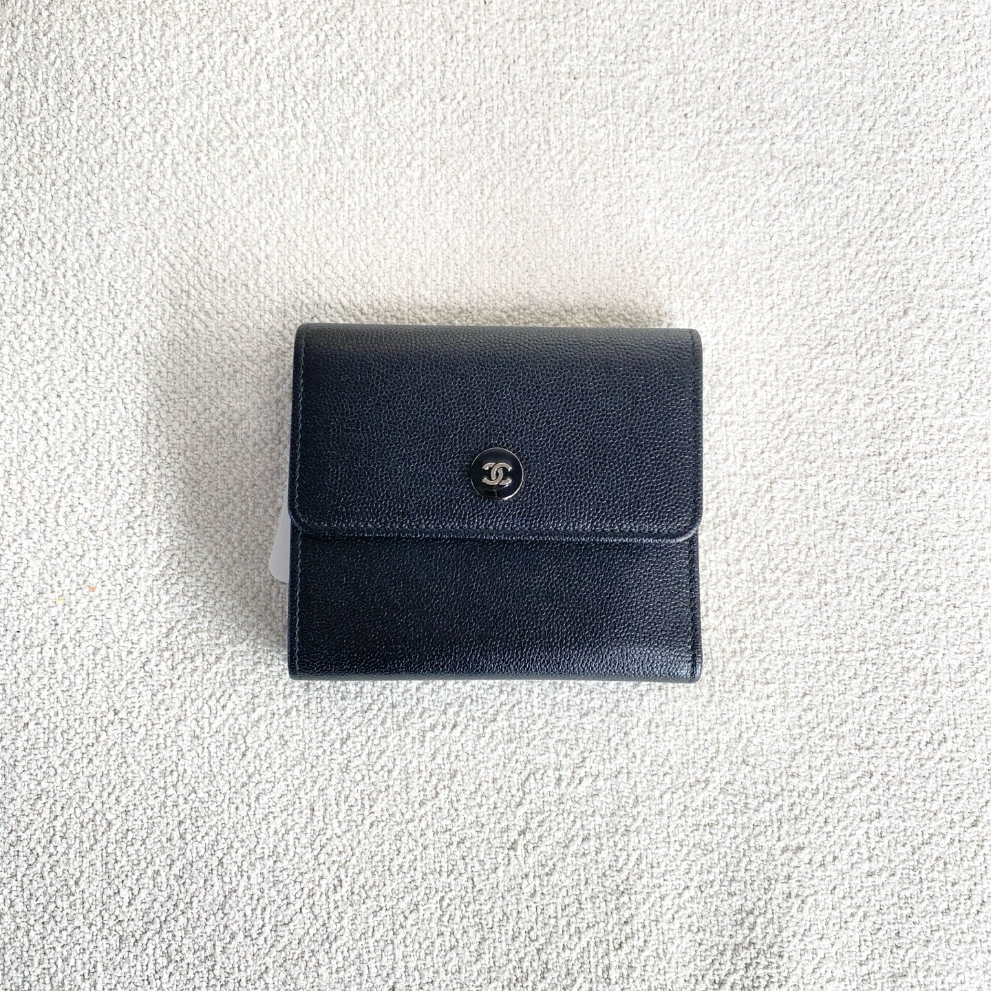 Chanel - Short Bi-fold Wallet - Caviar leather - Black - (small)