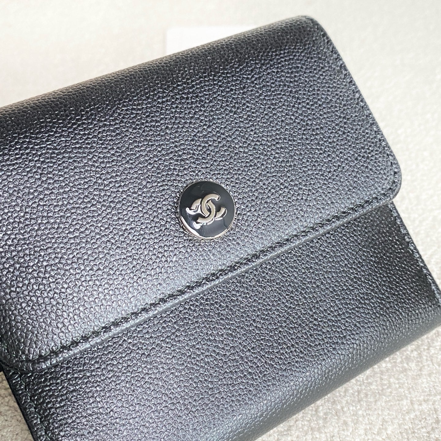 Chanel - Short Bi-fold Wallet - Caviar leather - Black - (small)