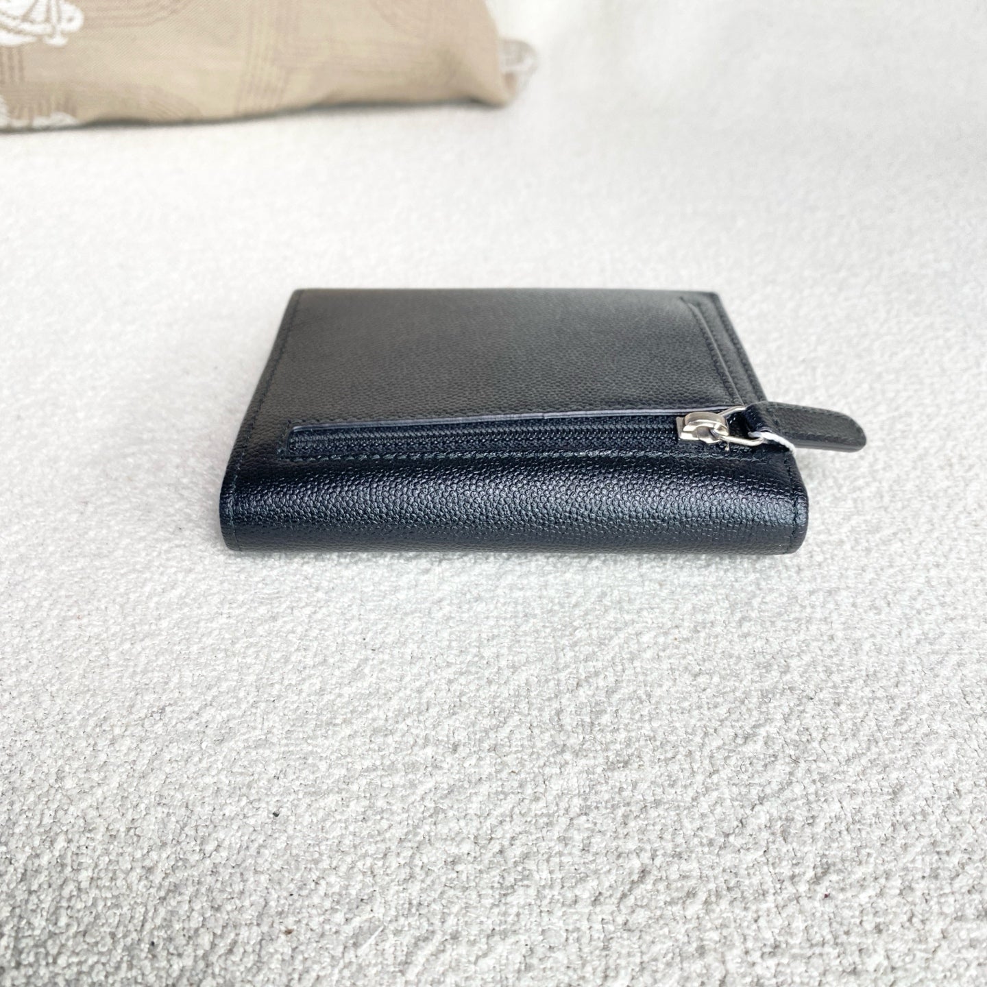 Chanel - Short Bi-fold Wallet - Caviar leather - Black - (small)
