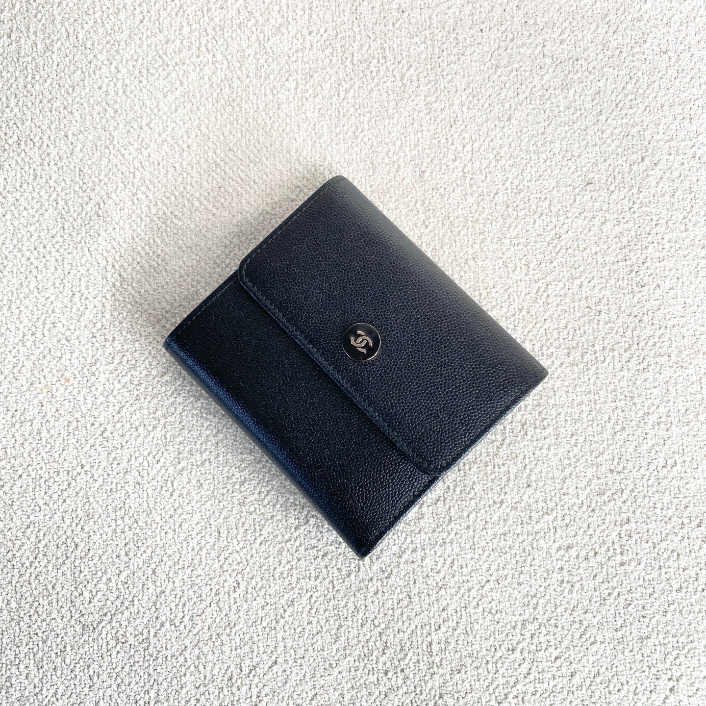 Chanel - Short Bi-fold Wallet - Caviar leather - Black - (small)