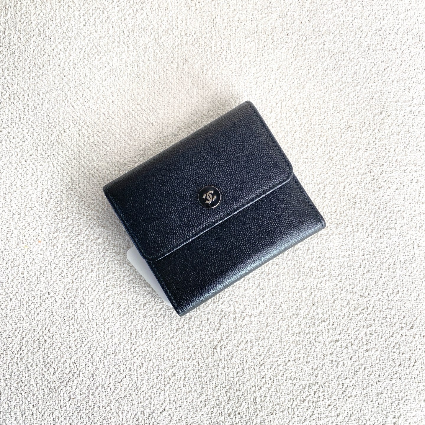 Chanel - Short Bi-fold Wallet - Caviar leather - Black - (small)