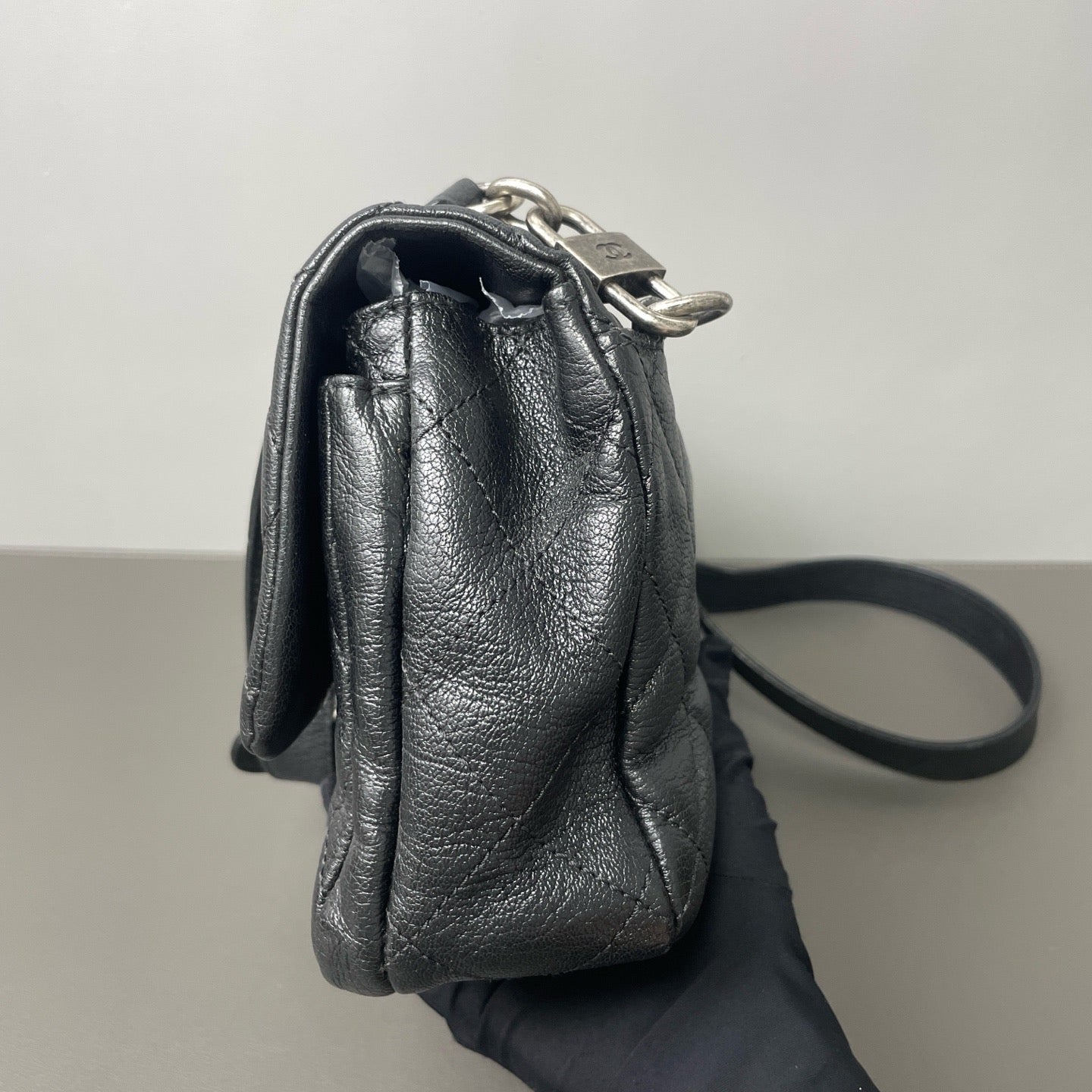 Chanel - Show Piece - Leather - Black - (medium)